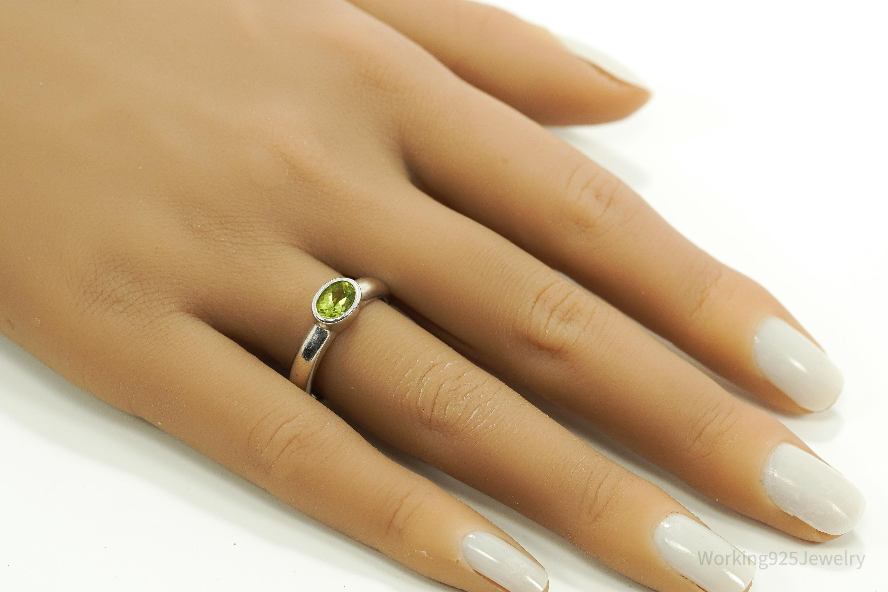 Vintage Green Peridot Sterling Silver Ring - Size 8
