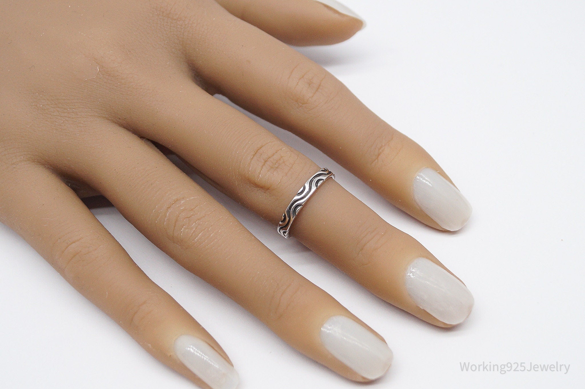 Vintage Native American Navajo El Tom Sterling Silver Band Ring - Size 5.75