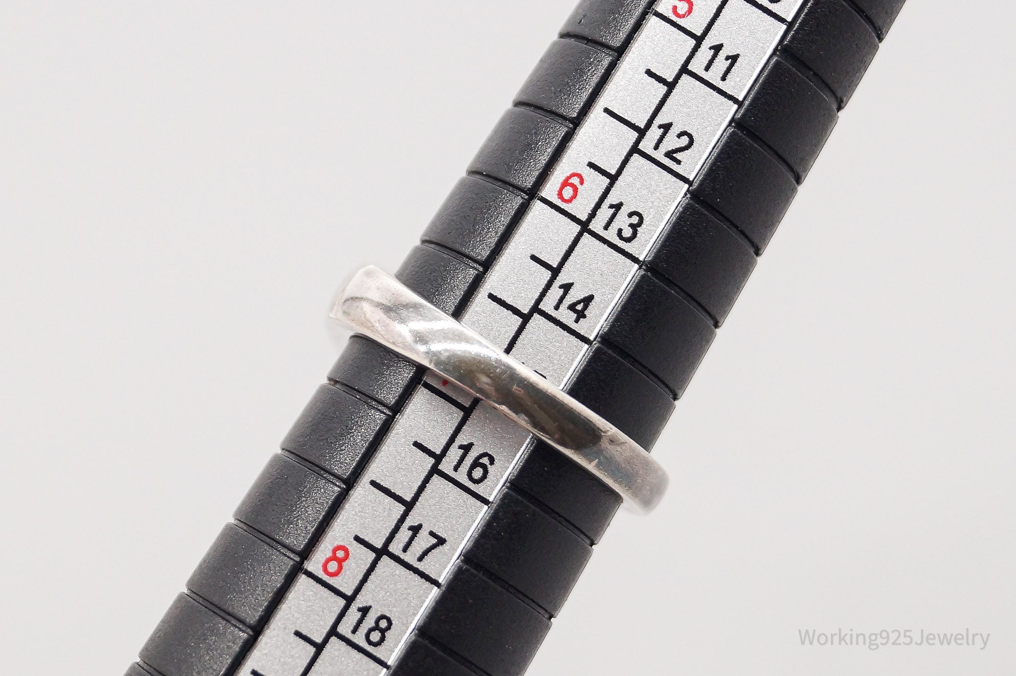 Vintage Emerald Sterling Silver Ring - Size 6.75