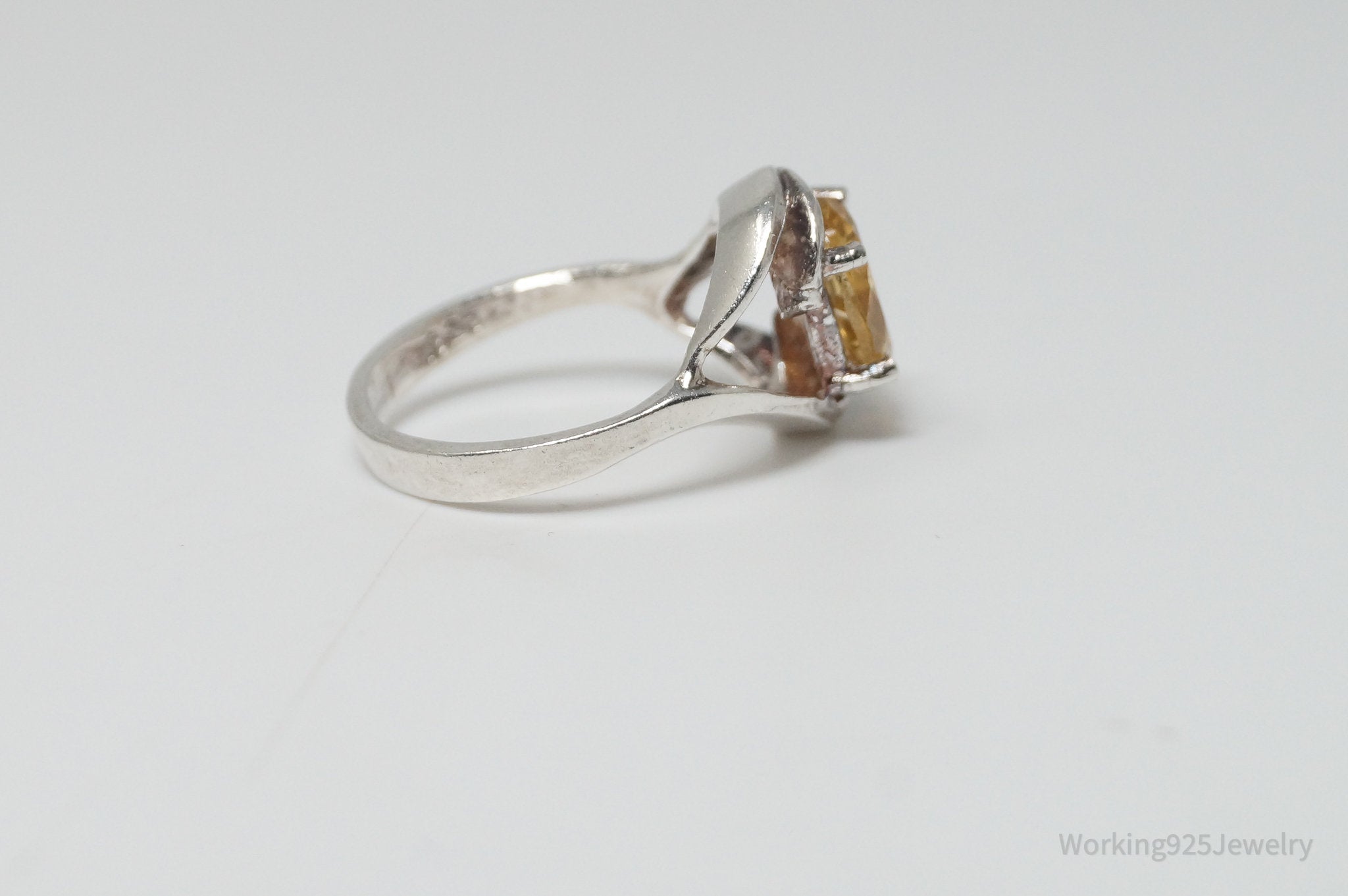 Vintage Oval Citrine Sterling Silver Ring - Size 6