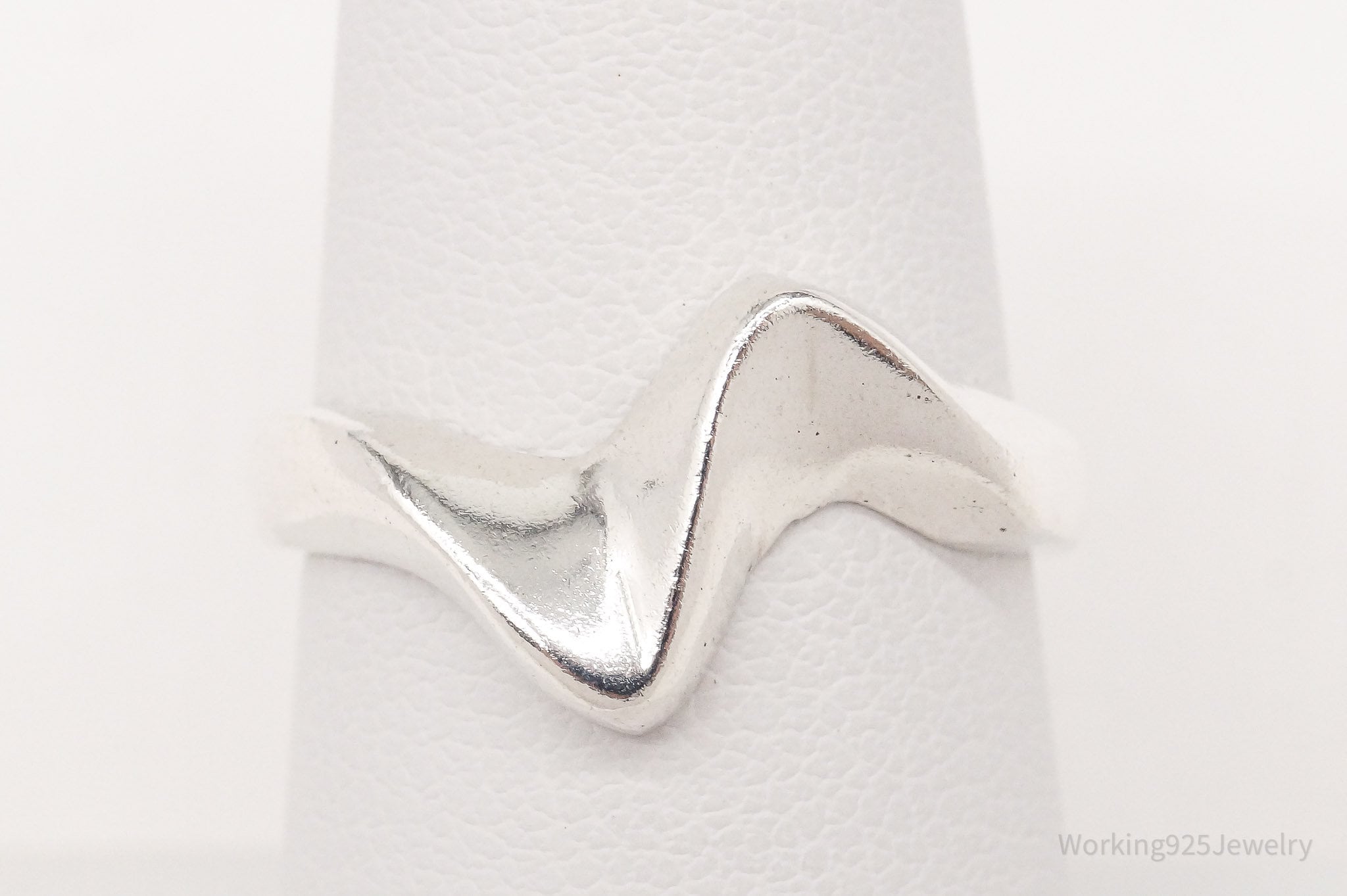 Vintage Modernist Style Wave Sterling Silver Ring - Size 7