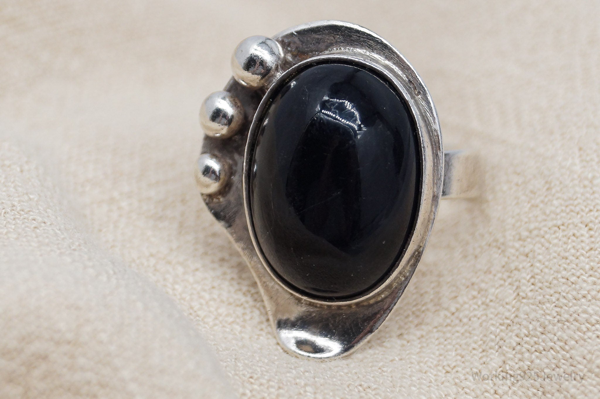 Vintage Black Onyx Modernist Style Sterling Silver Ring - Size 8