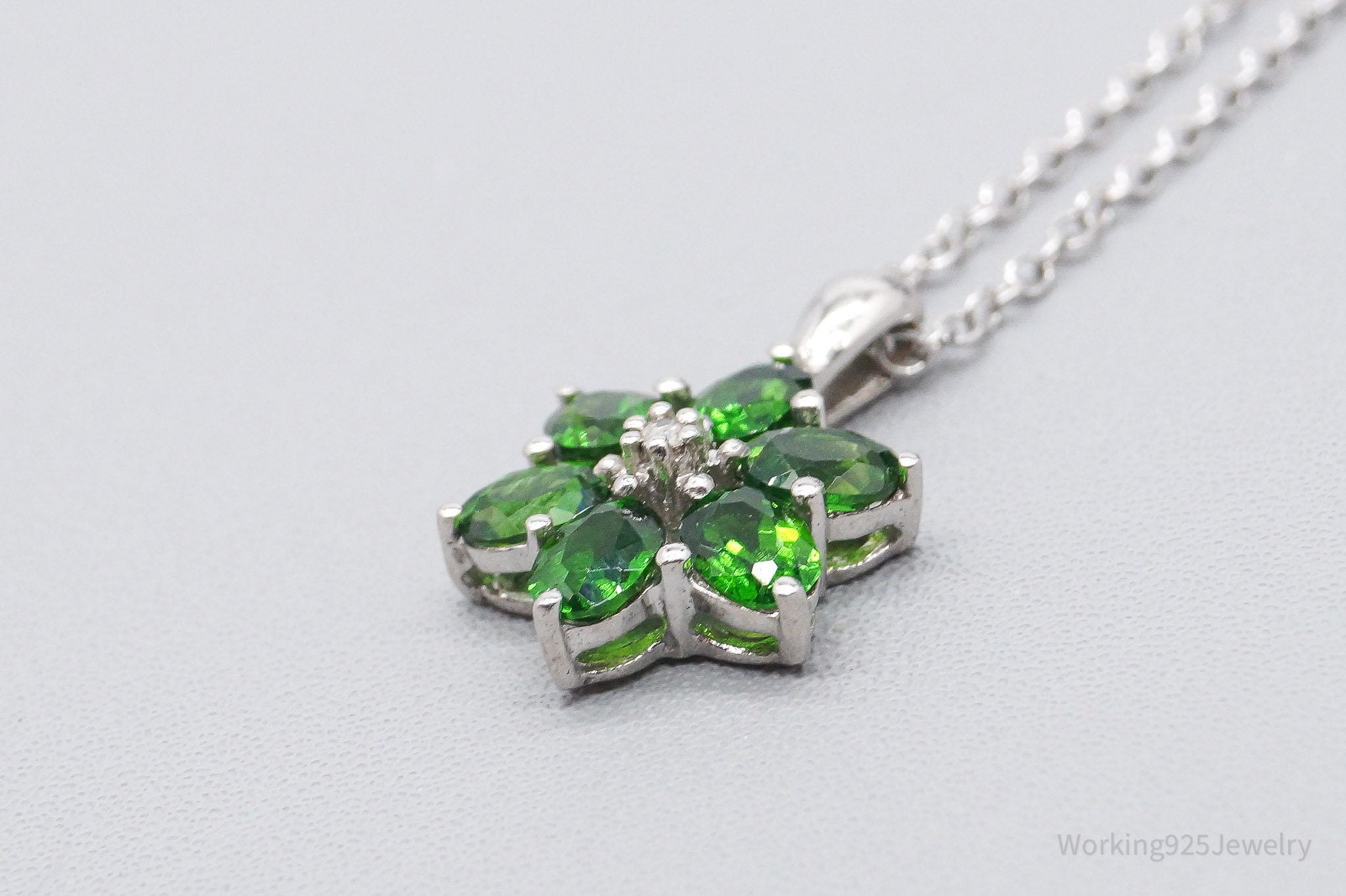Vintage Green Chrome Diopside Diamond Sterling Silver Flower Necklace 18"