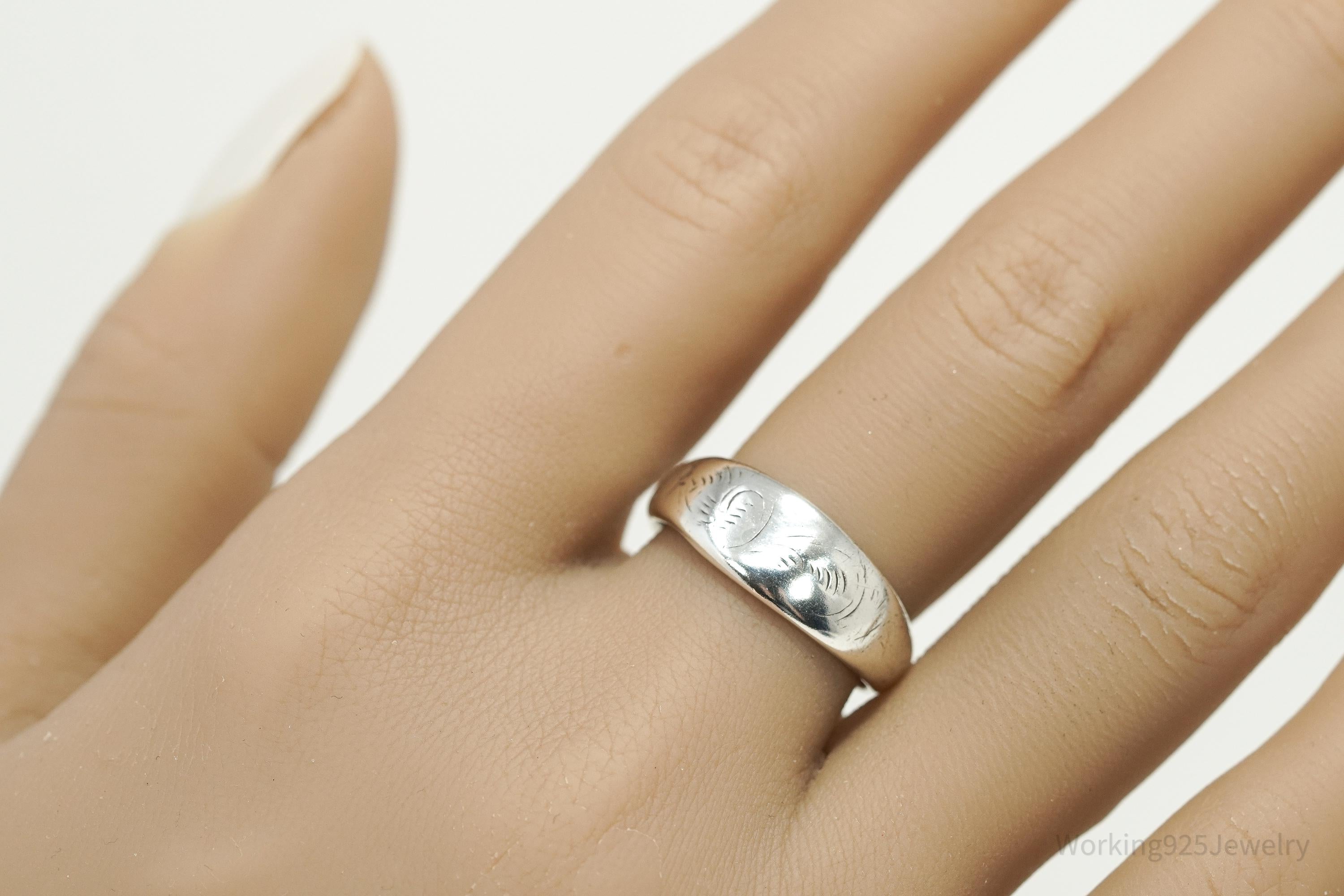 Antique Floral Etched Silver Band Ring - Size 8.25