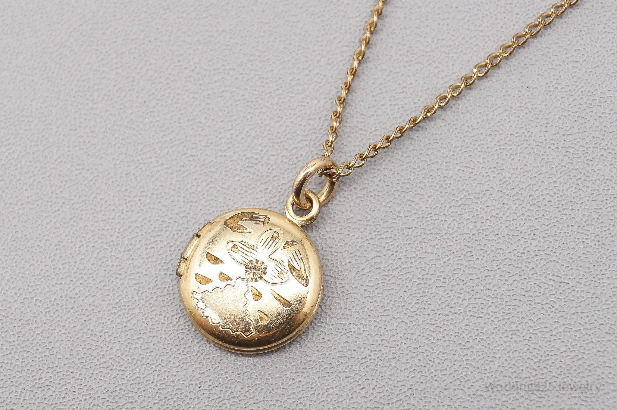 Antique Walter E Hayward 14K Yellow Gold Filled Locket Necklace 16"