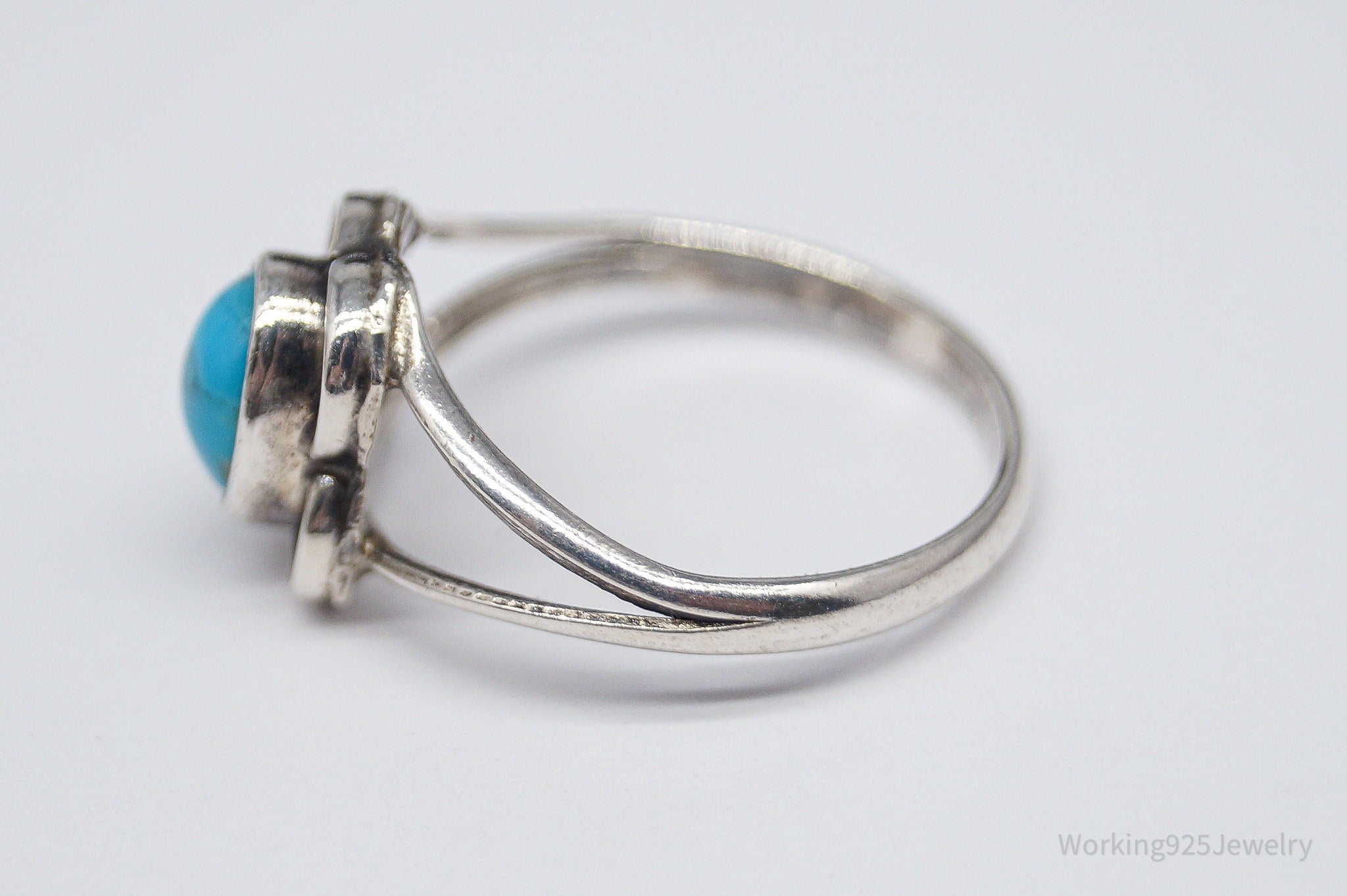 Vintage Native American Turquoise Unsigned Silver Ring - Size 6