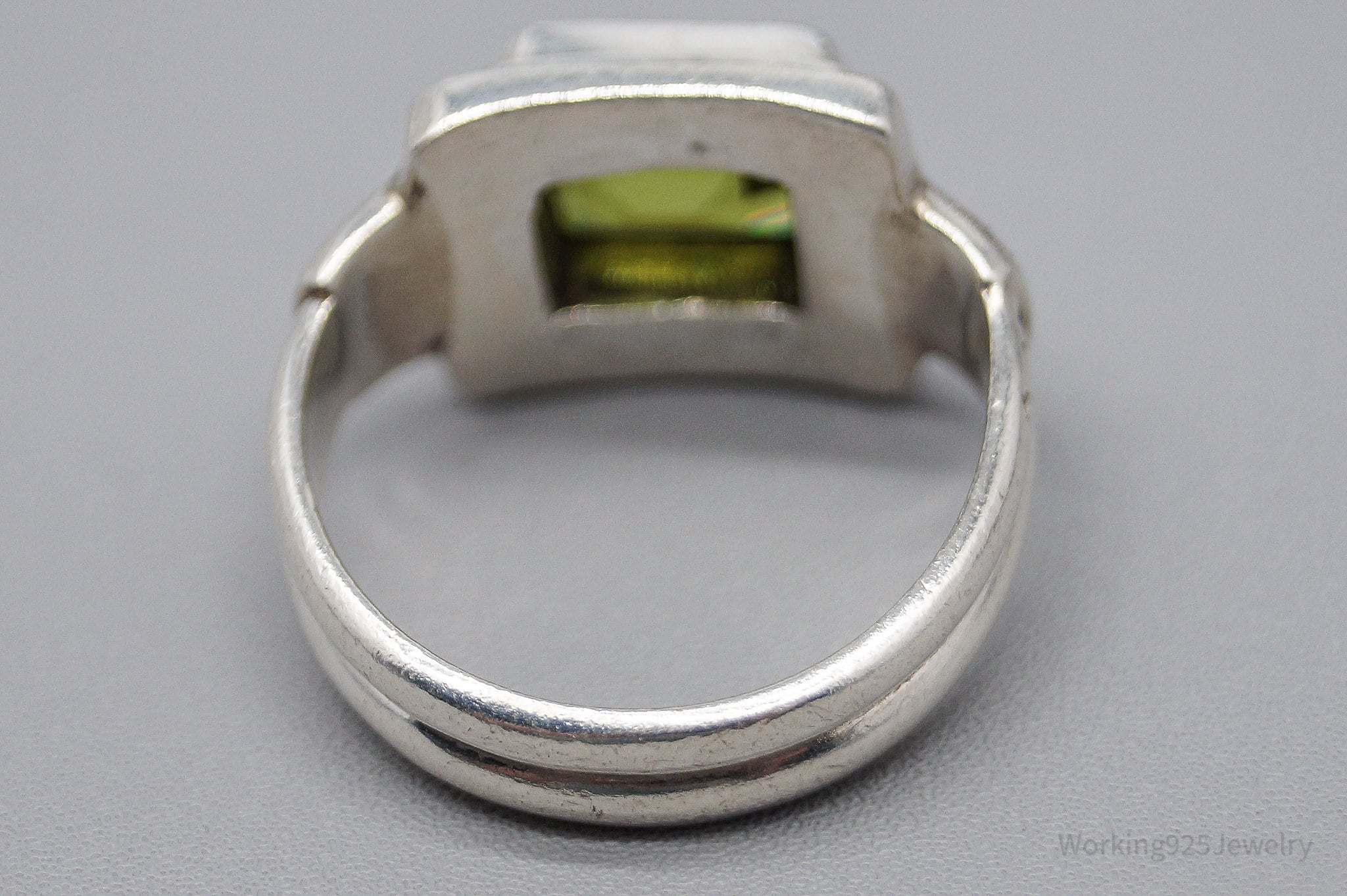 Vintage Peridot Sterling Silver Ring - Size 9.25