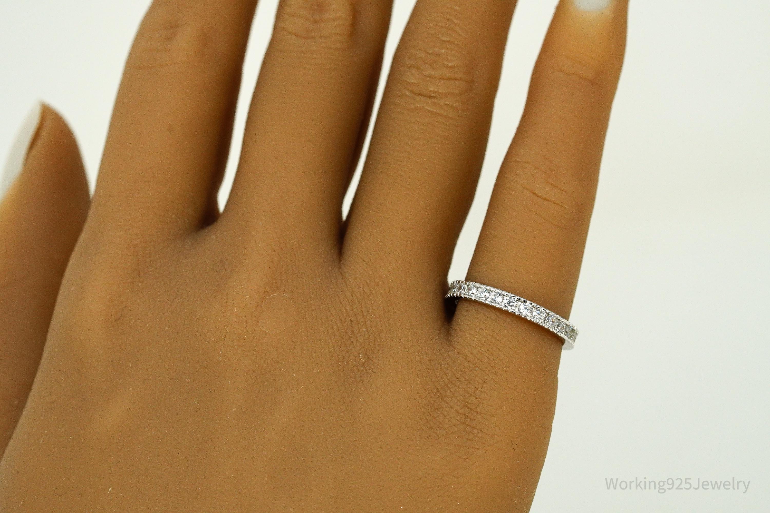 Vintage Cubic Zirconia Sterling Silver Band Ring - Size 6.25