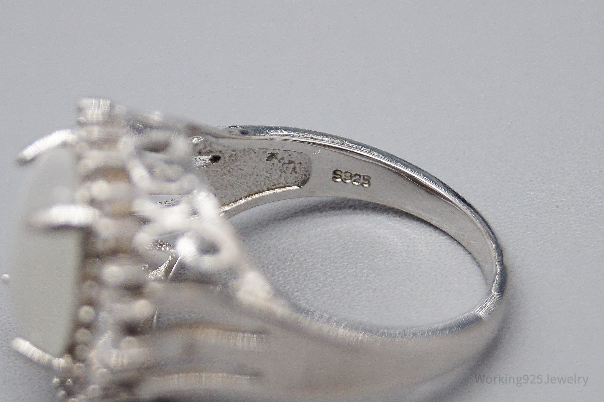 Vintage Cats Eye & Cubic Zirconia Sterling Silver Ring Size 7