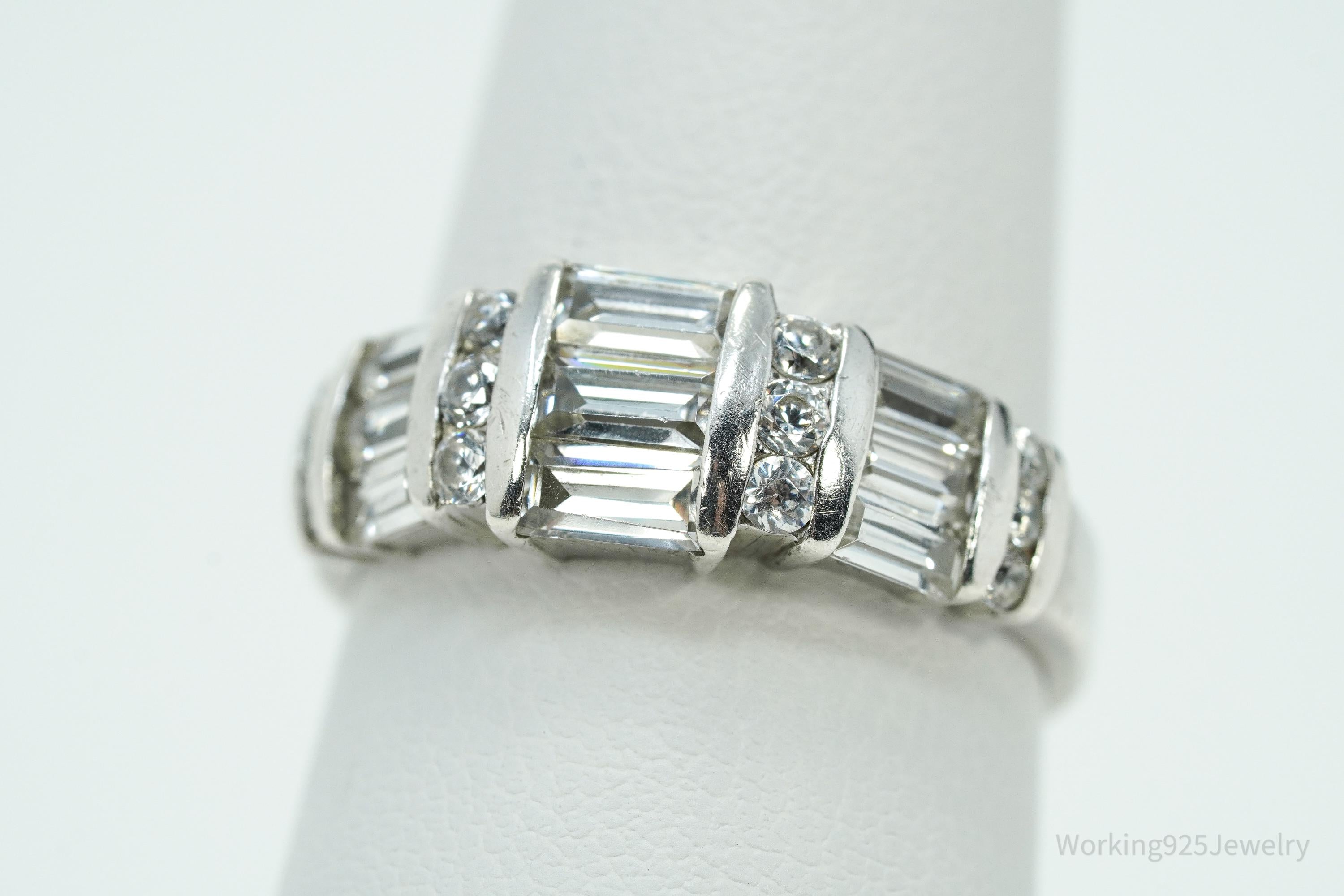 Vintage Cubic Zirconia Sterling Silver Band Ring - Size 7.75