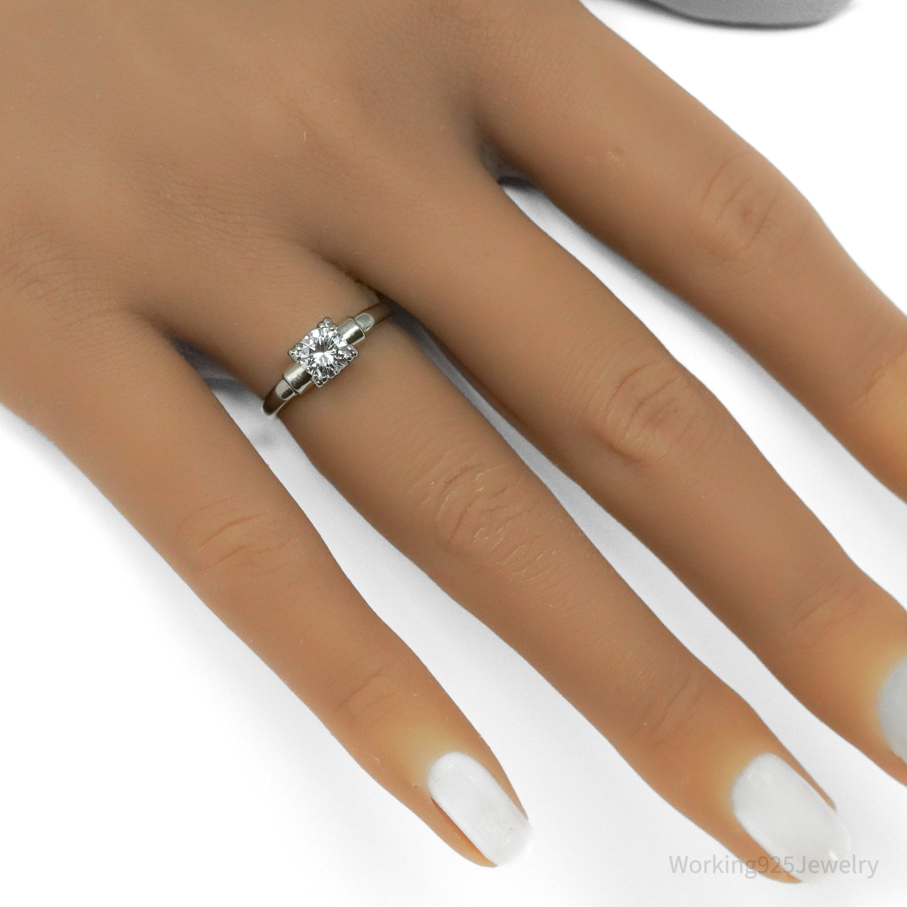 14K White Gold Diamond Ring Size - 5