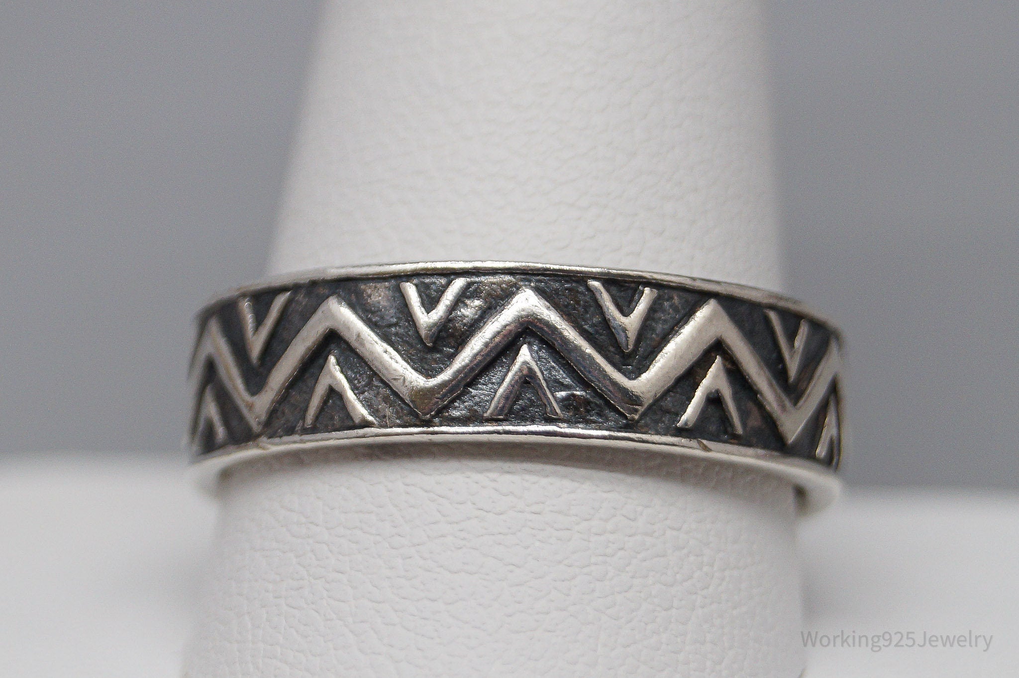 Vintage Zig Zag Pattern Sterling Silver Band Ring - Size 11.75