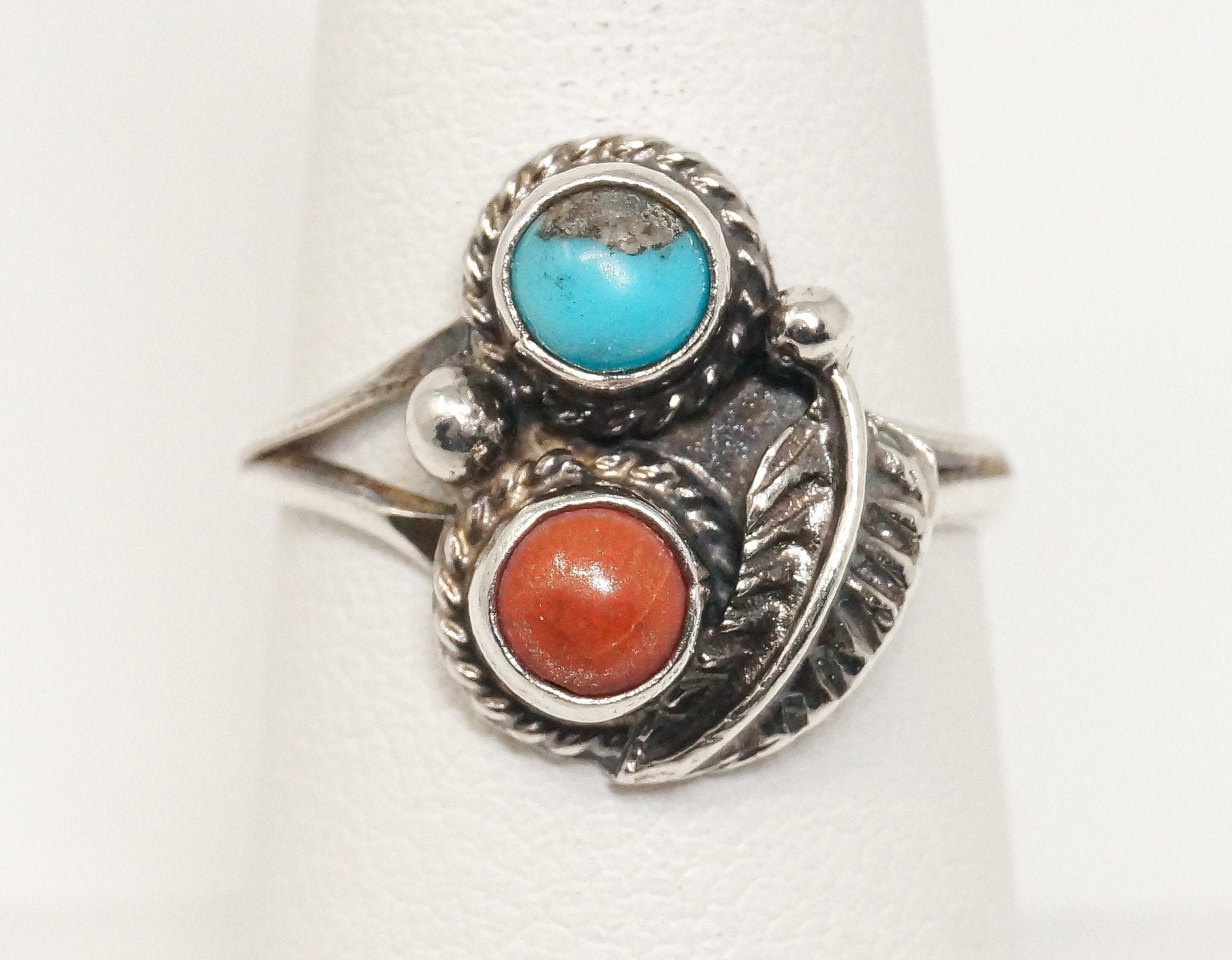 Vintage Native American Turquoise Coral Unsigned Sterling Silver Ring - Sz 6.75