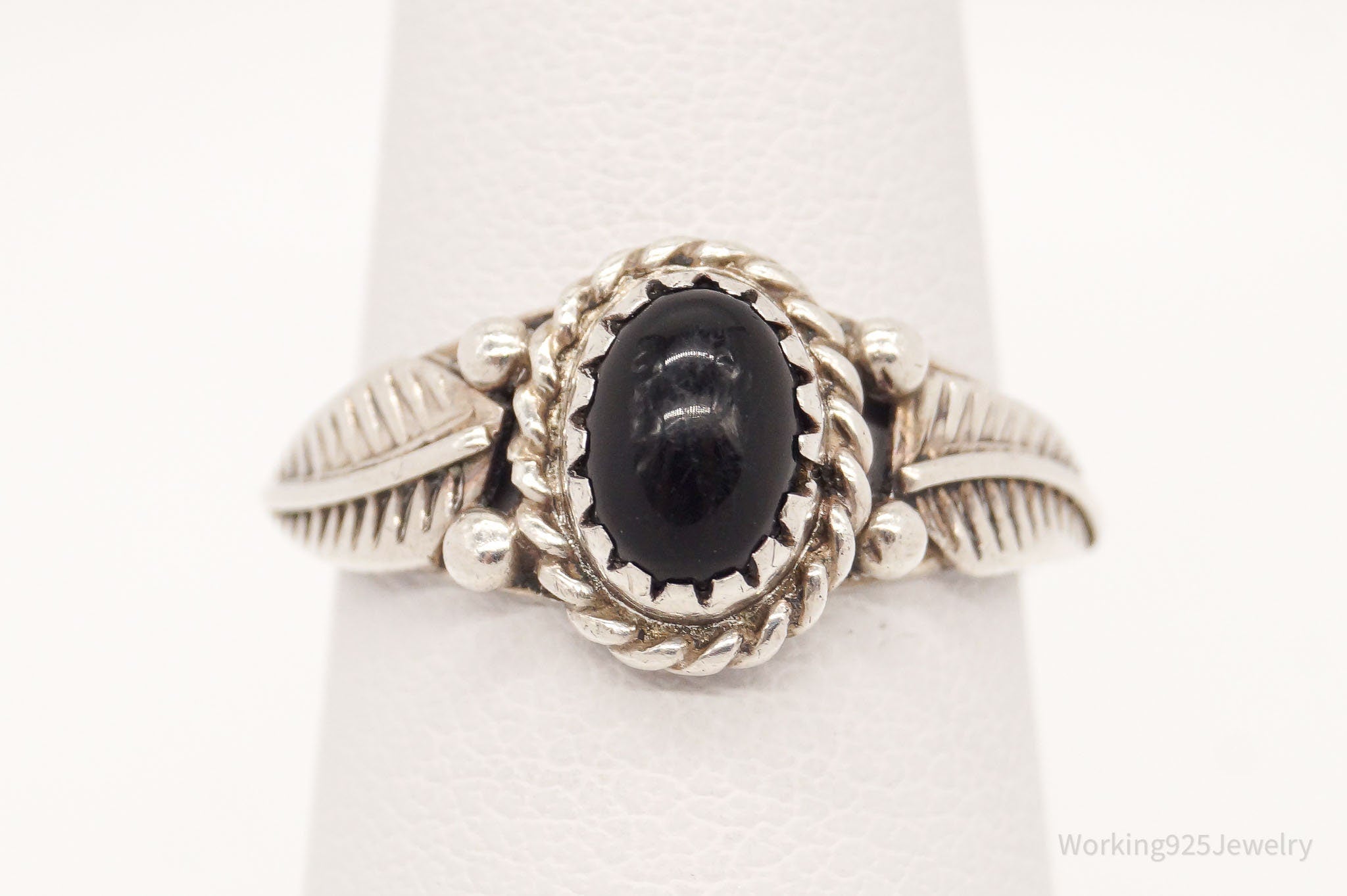 Vintage Native American Black Onyx Silver Ring - Size 6.25