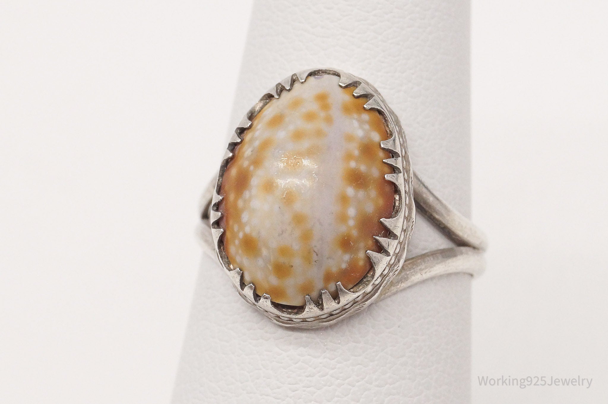 Antique Shell Silver Ring - Size 6.5