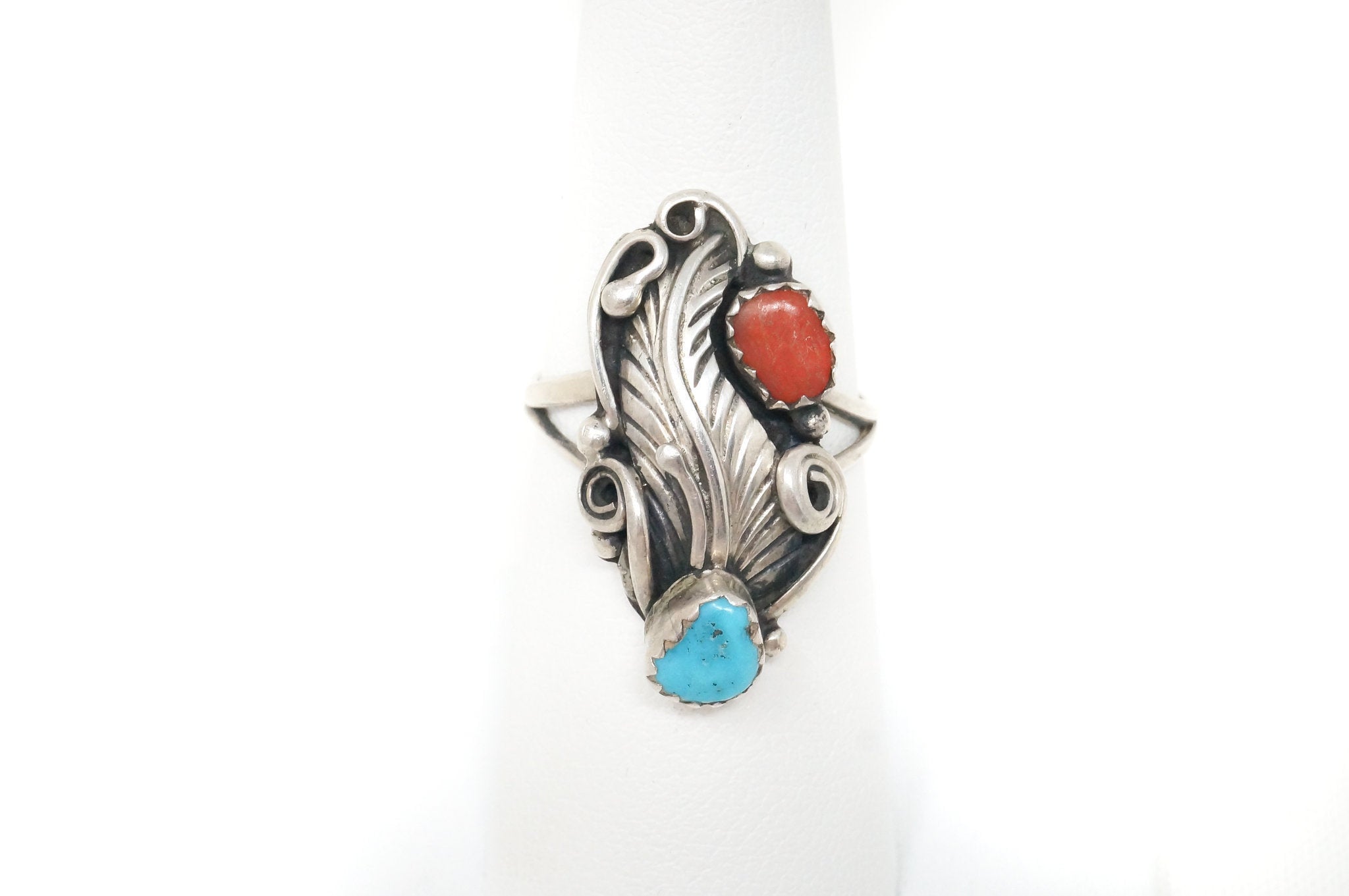 Vintage Handmade Native Turquoise Coral Feather Sterling Silver Ring Size 6.5