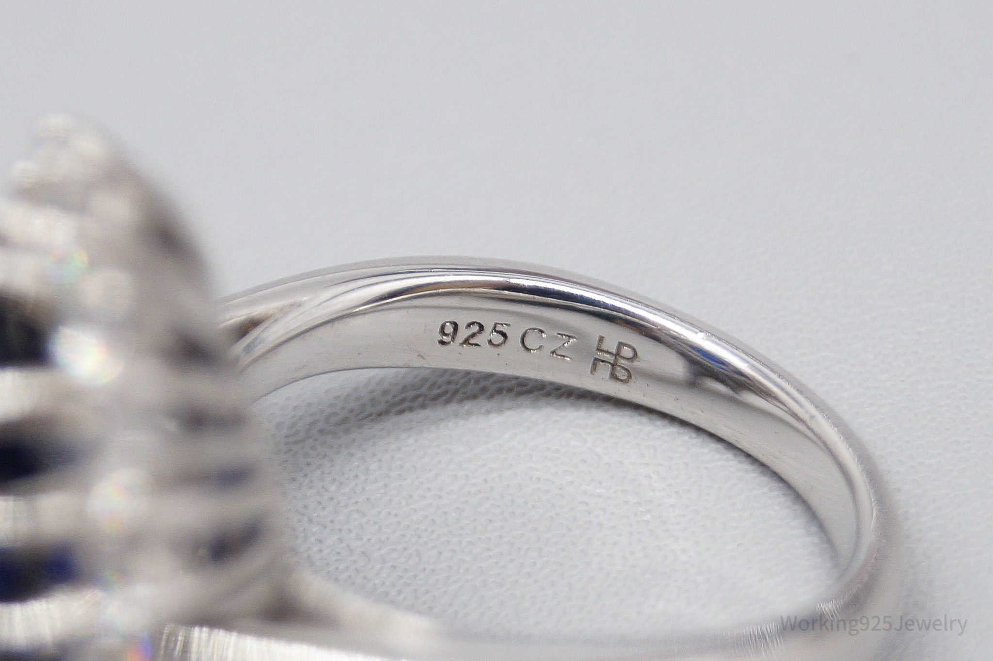 Vintage Lab Sapphire Cubic Zirconia Sterling Silver Ring - Size 5