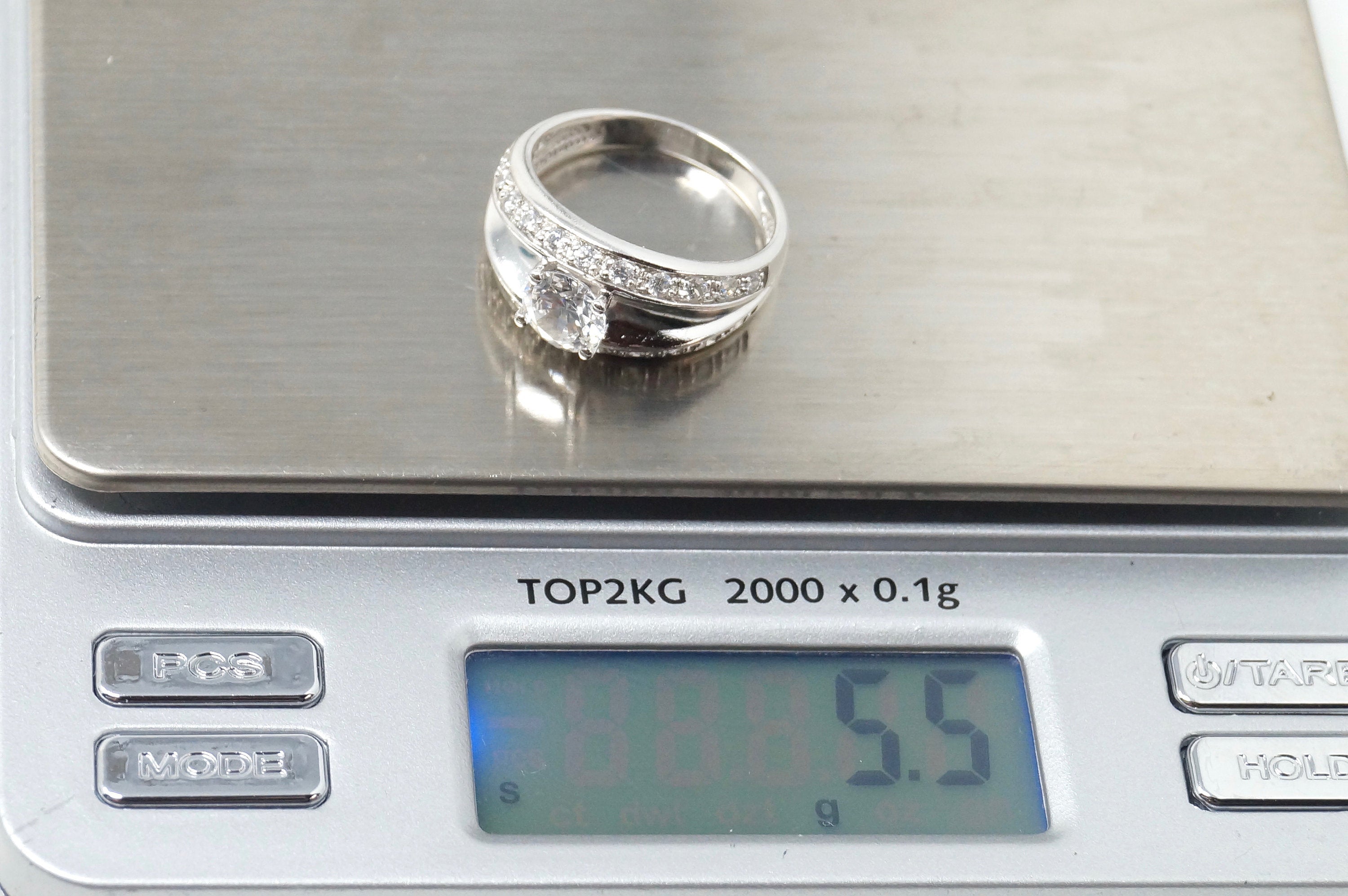 Lovely Vintage Statement Ring CZ Gemstone Sterling Silver Ring - Size 8 -