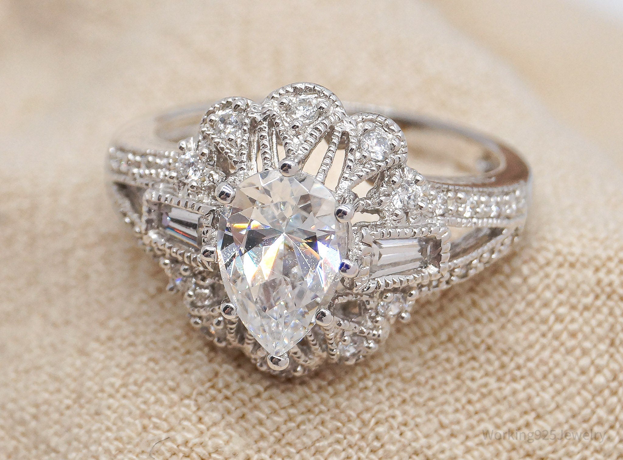 Vintage Cubic Zirconia Sterling Silver Ring - Size 7