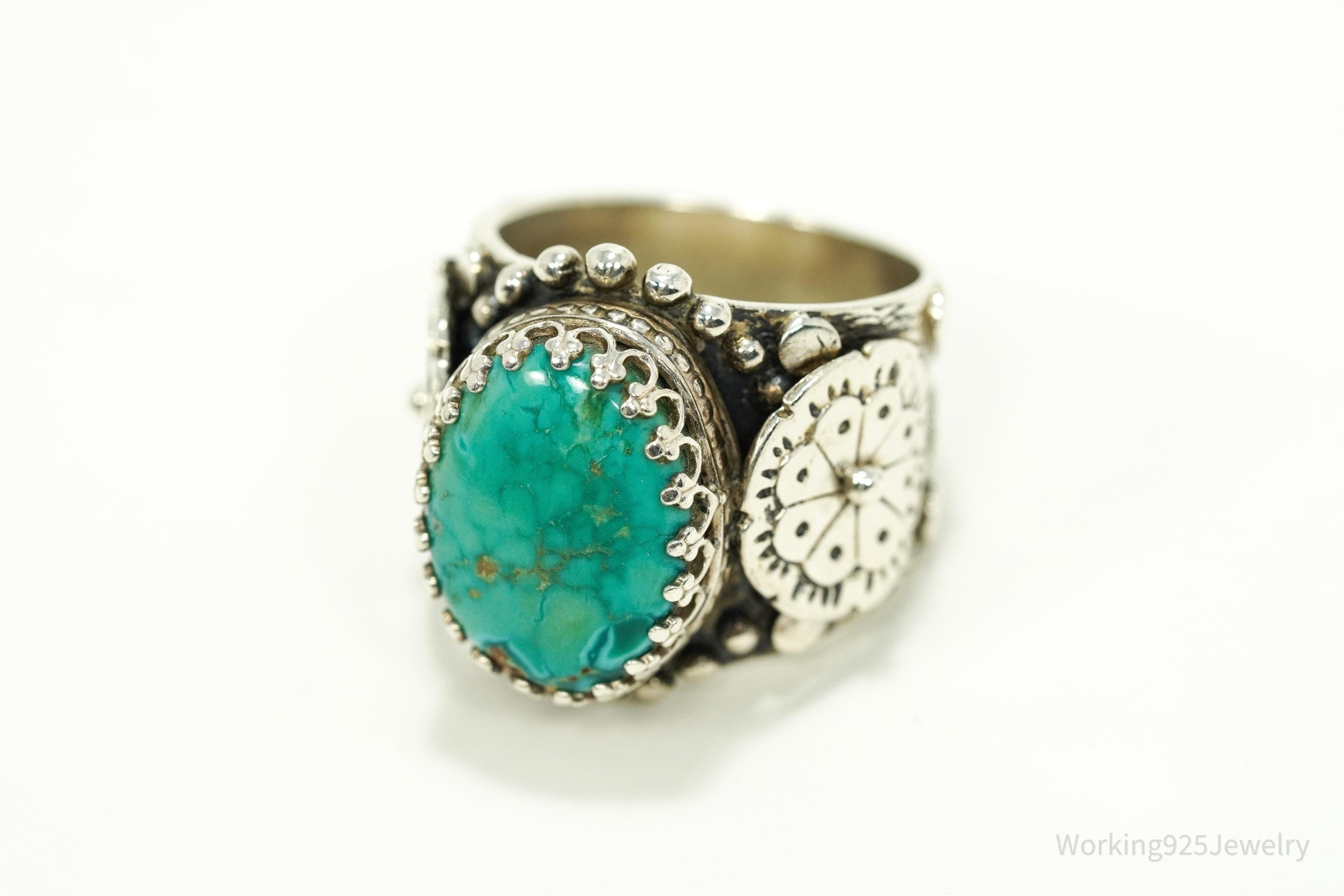 Vintage Turquoise Sterling Silver Detailed Ring - Size 7.25