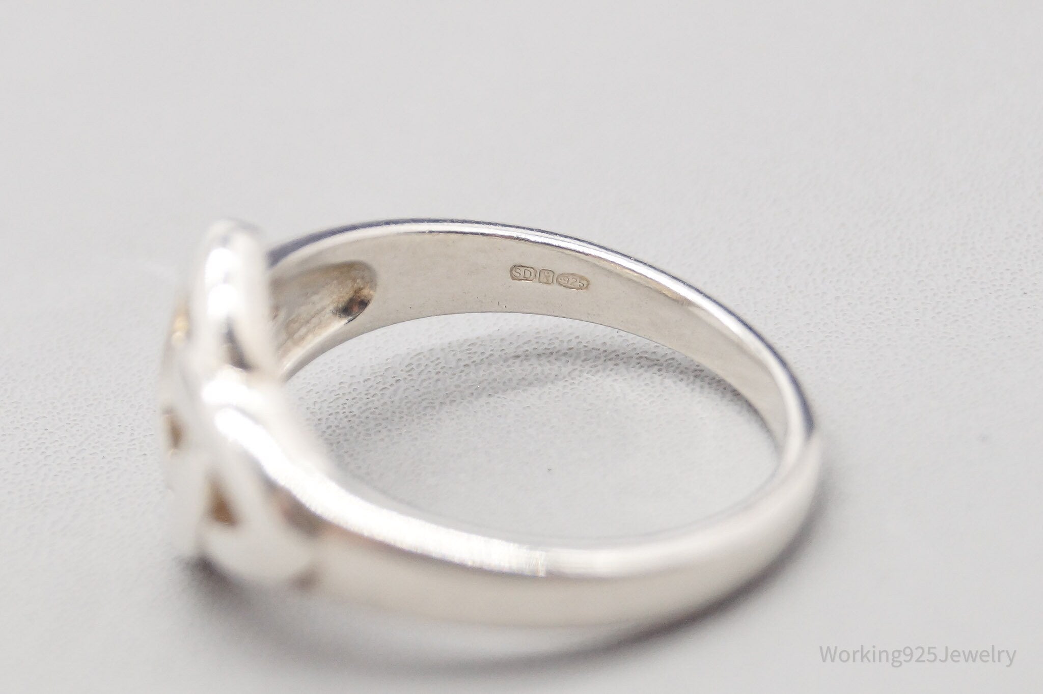 Vintage Irish Designer Trinity Celtic Knot Sterling Silver Ring - Size 7