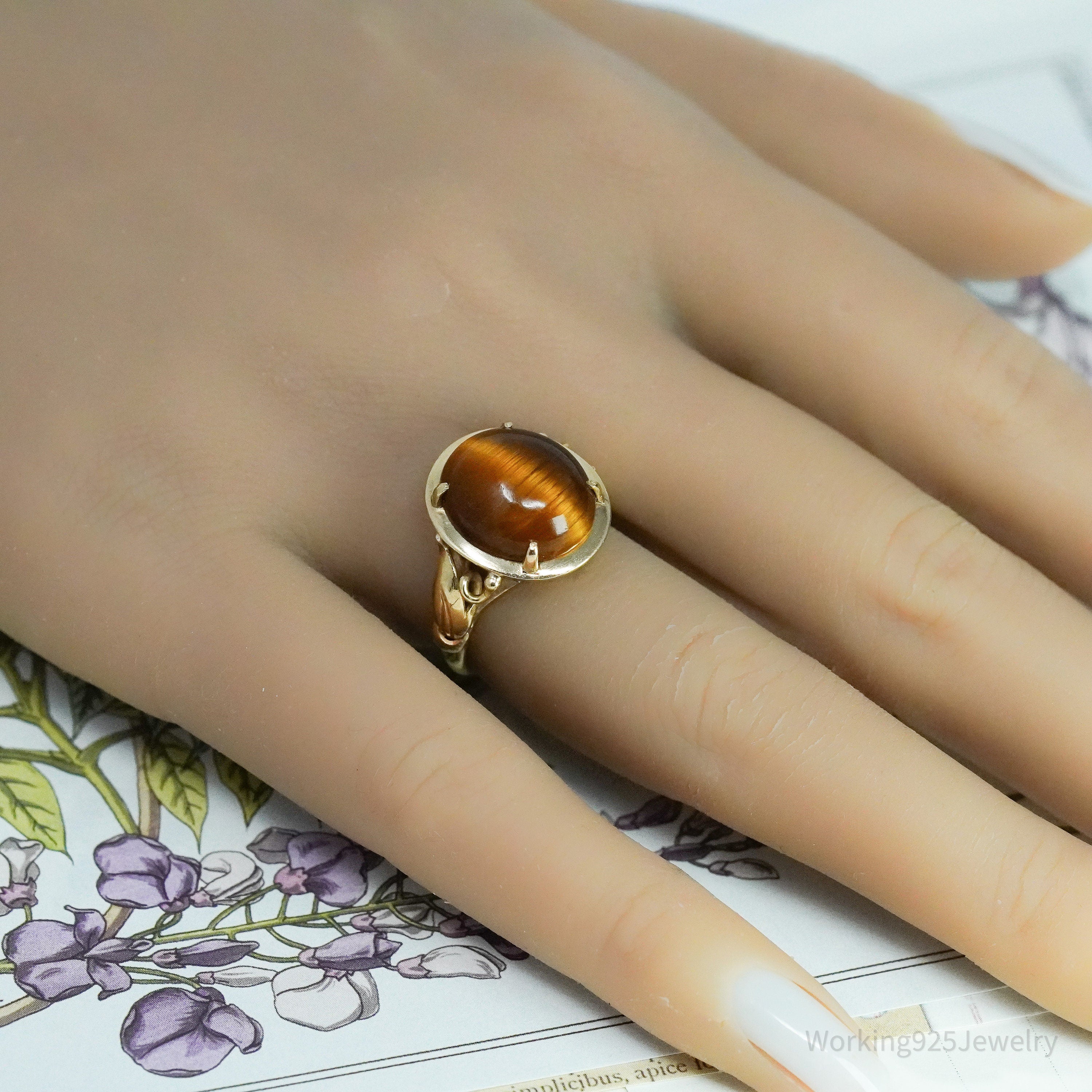 14K Yellow Gold & Tiger's Eye Cabochon Four Prong Ring - Size 6