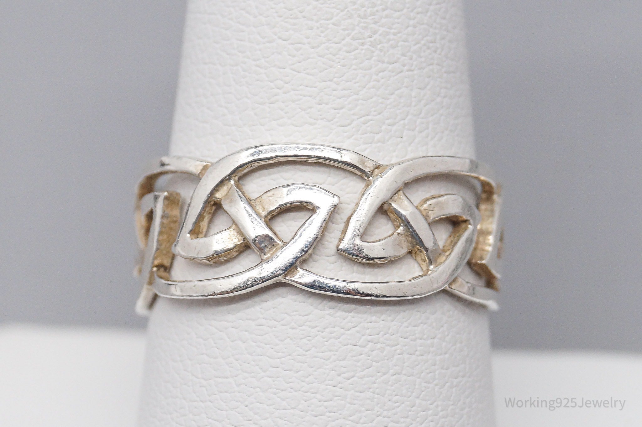 Vintage Celtic Knot Design Sterling Silver Band Ring - Size 8.75