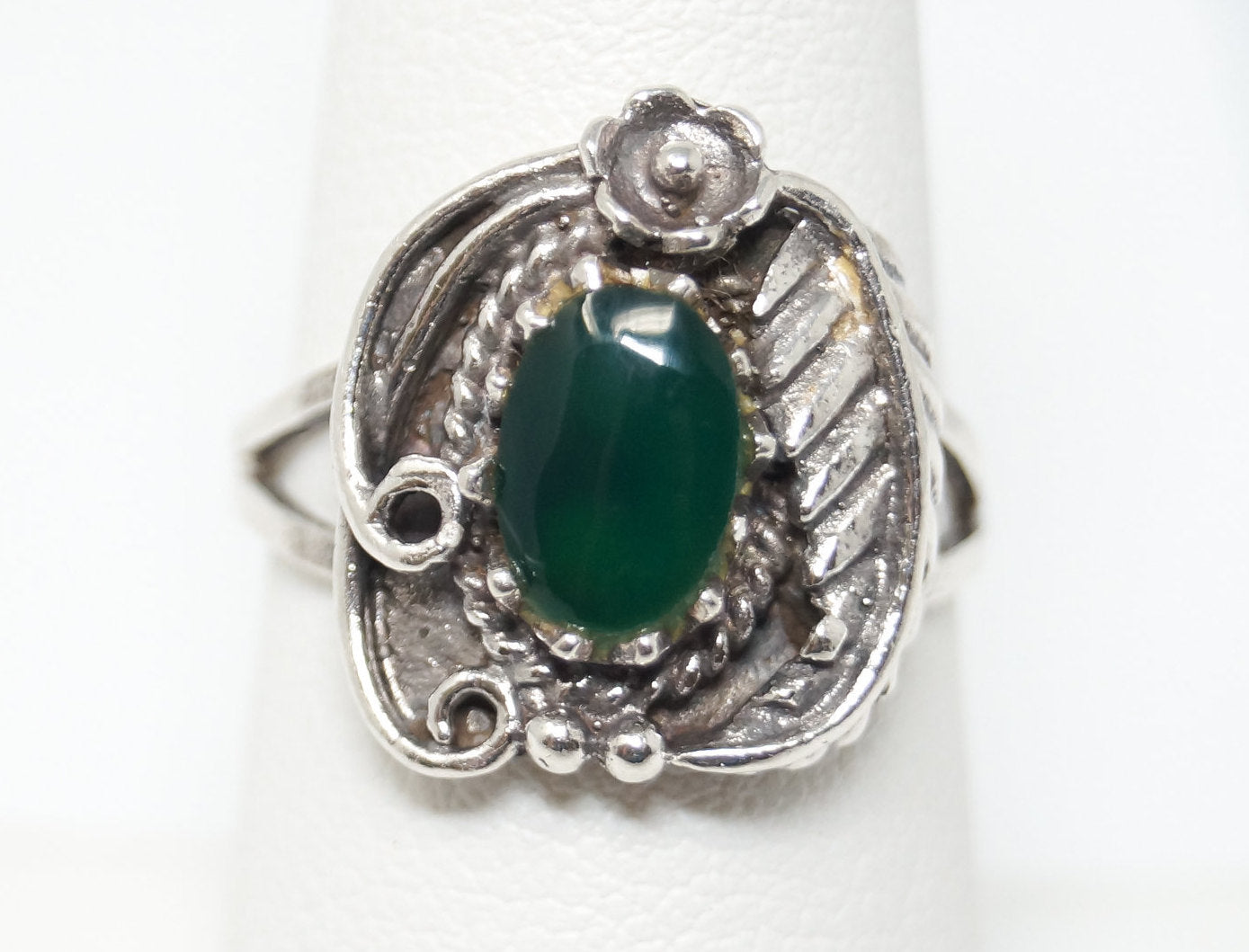 Vtg Native American Green Onyx Unsigned Sterling Silver Ring - Sz 7.5