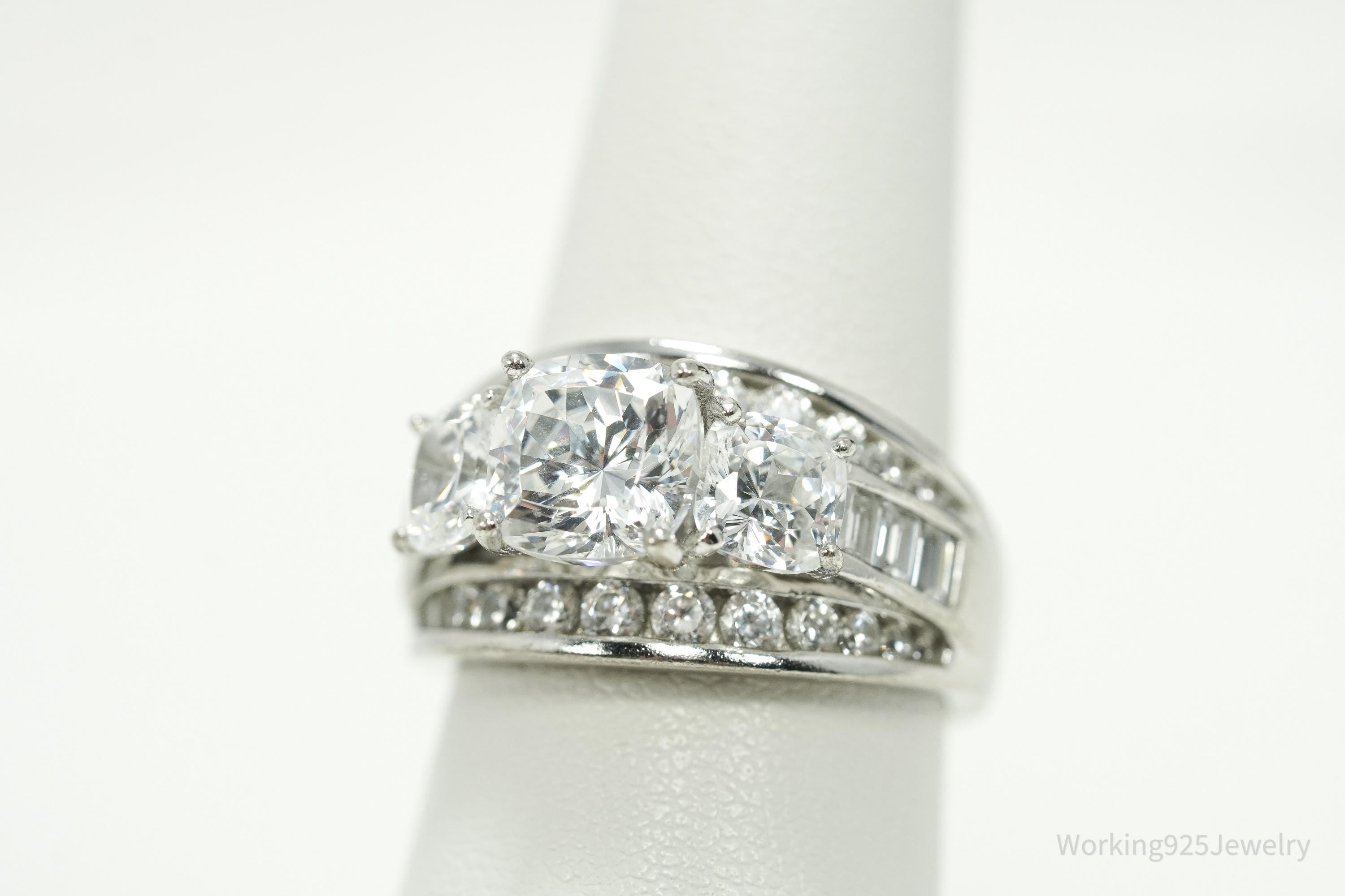 Vintage Cubic Zirconia Platinum Clad Sterling Silver Ring - Size 7