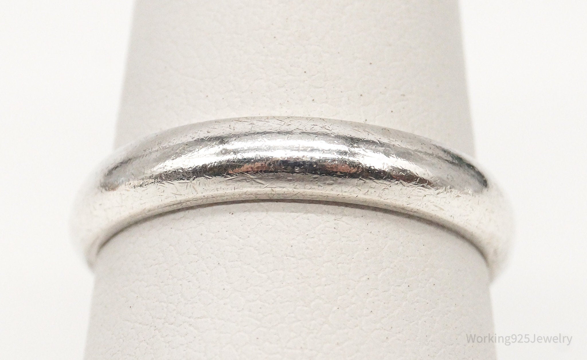 Vintage Sleek Sterling Silver Band Ring - Size 7.75