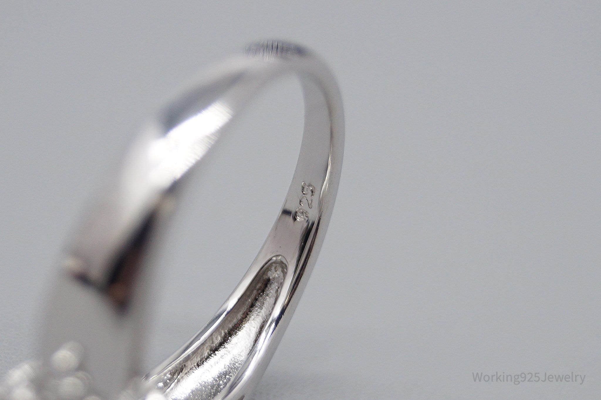 Vintage White Opal Cubic Zirconia Sterling Silver Ring - Size 7