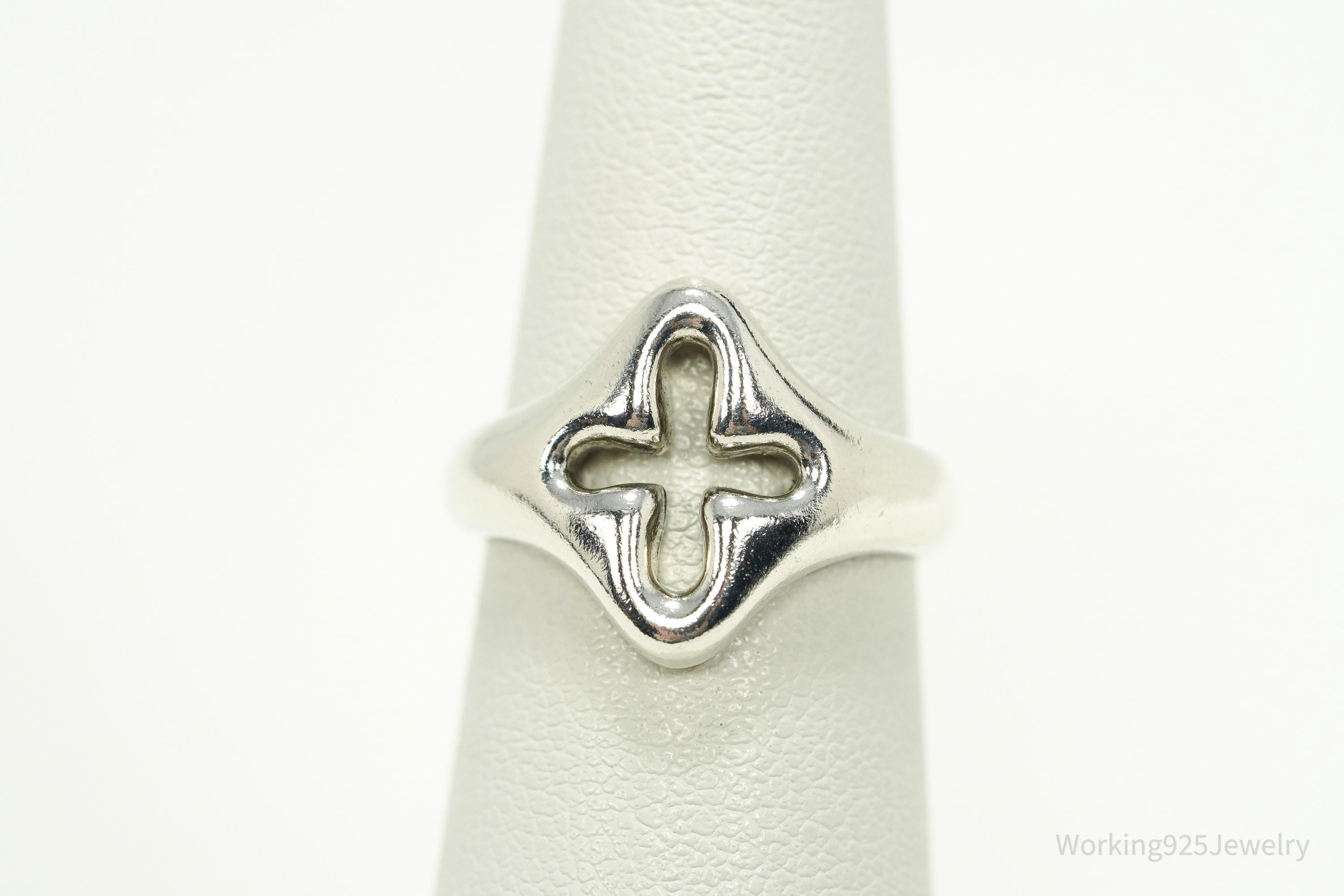 Vintage Silver Cross Cut Out Band Ring - Size 5