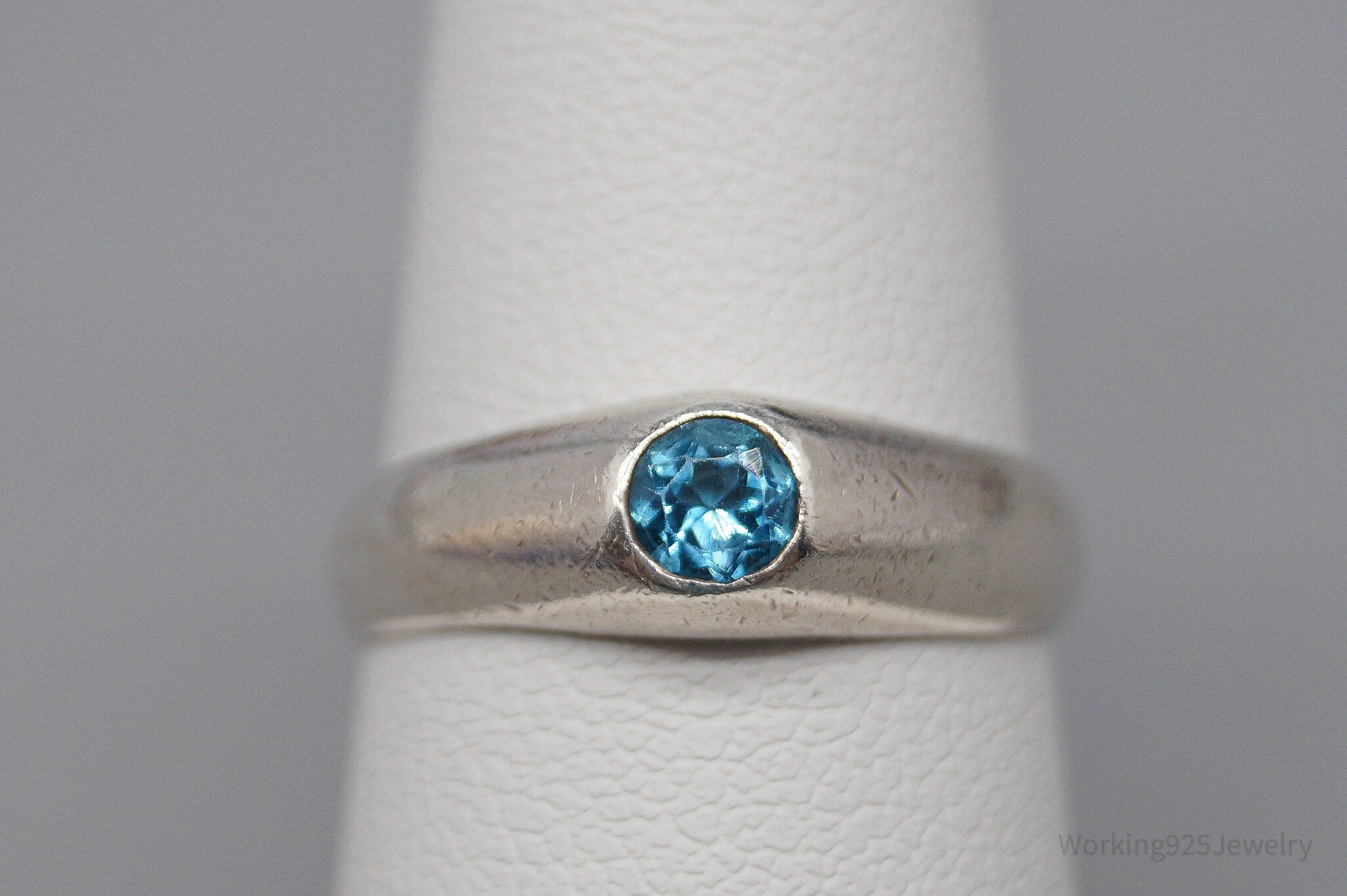 Vintage Blue Topaz Sterling Silver Ring - Size 6.5