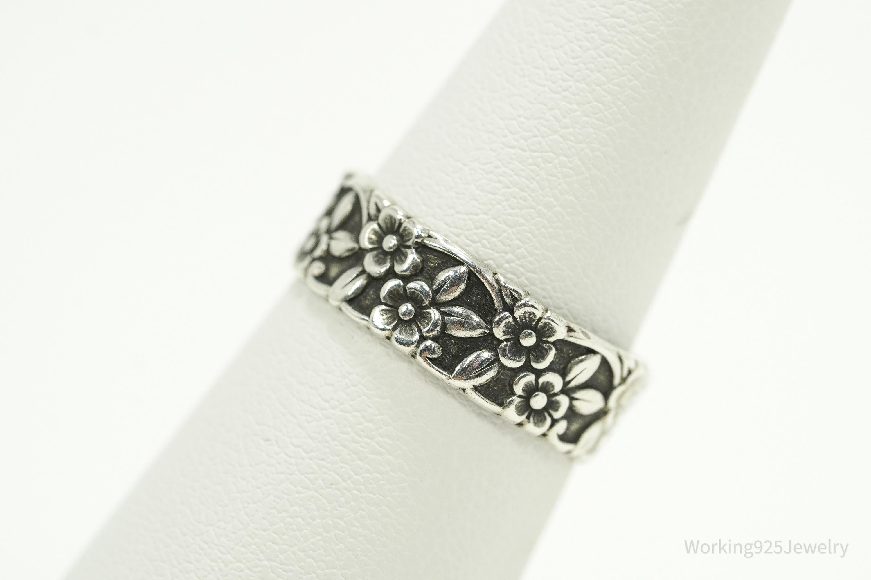 Antique Flowers Sterling Silver Band Ring - Size 7