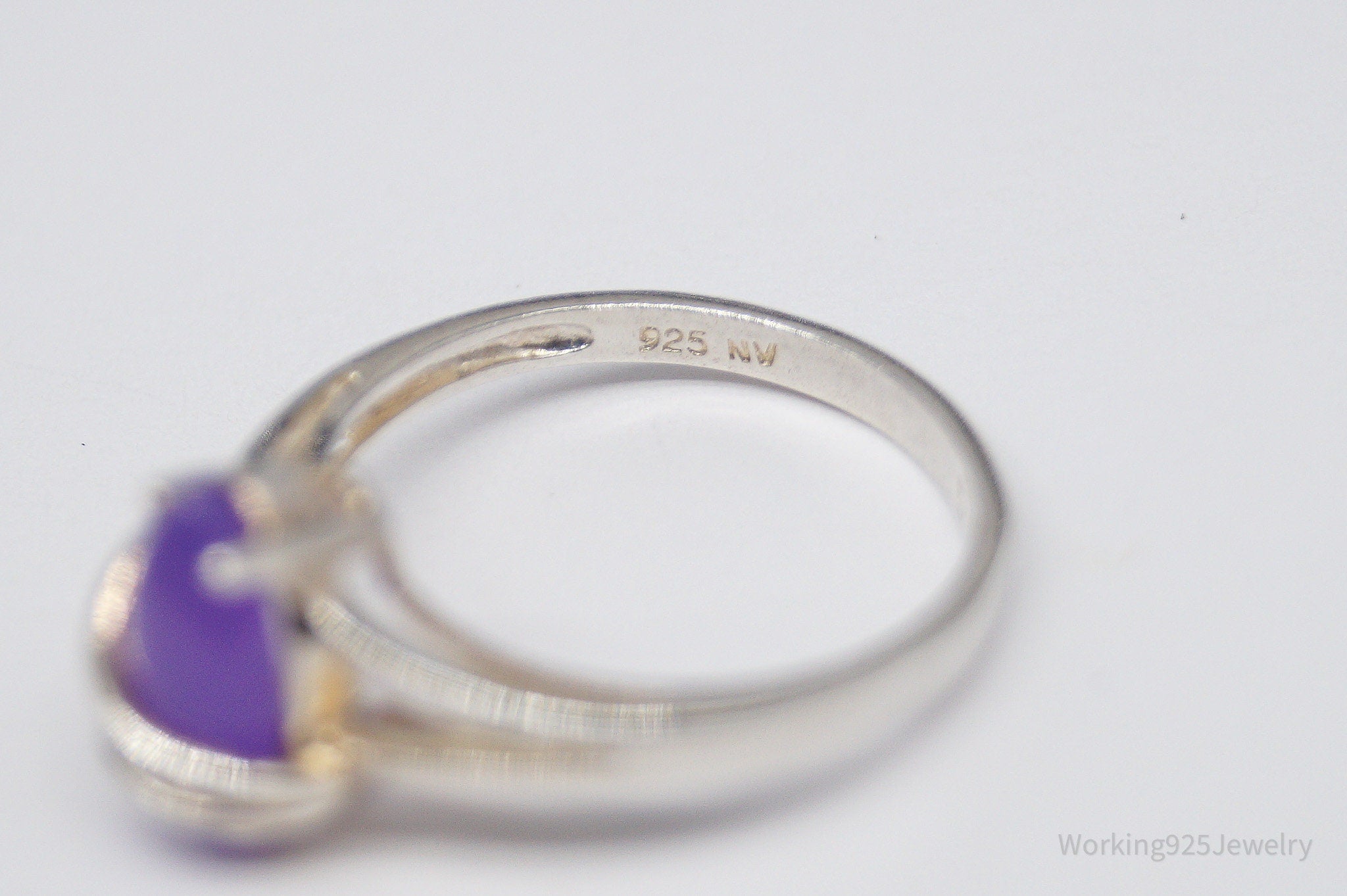 Vintage Avon Lavender Jade Sterling Silver Ring - Size 5