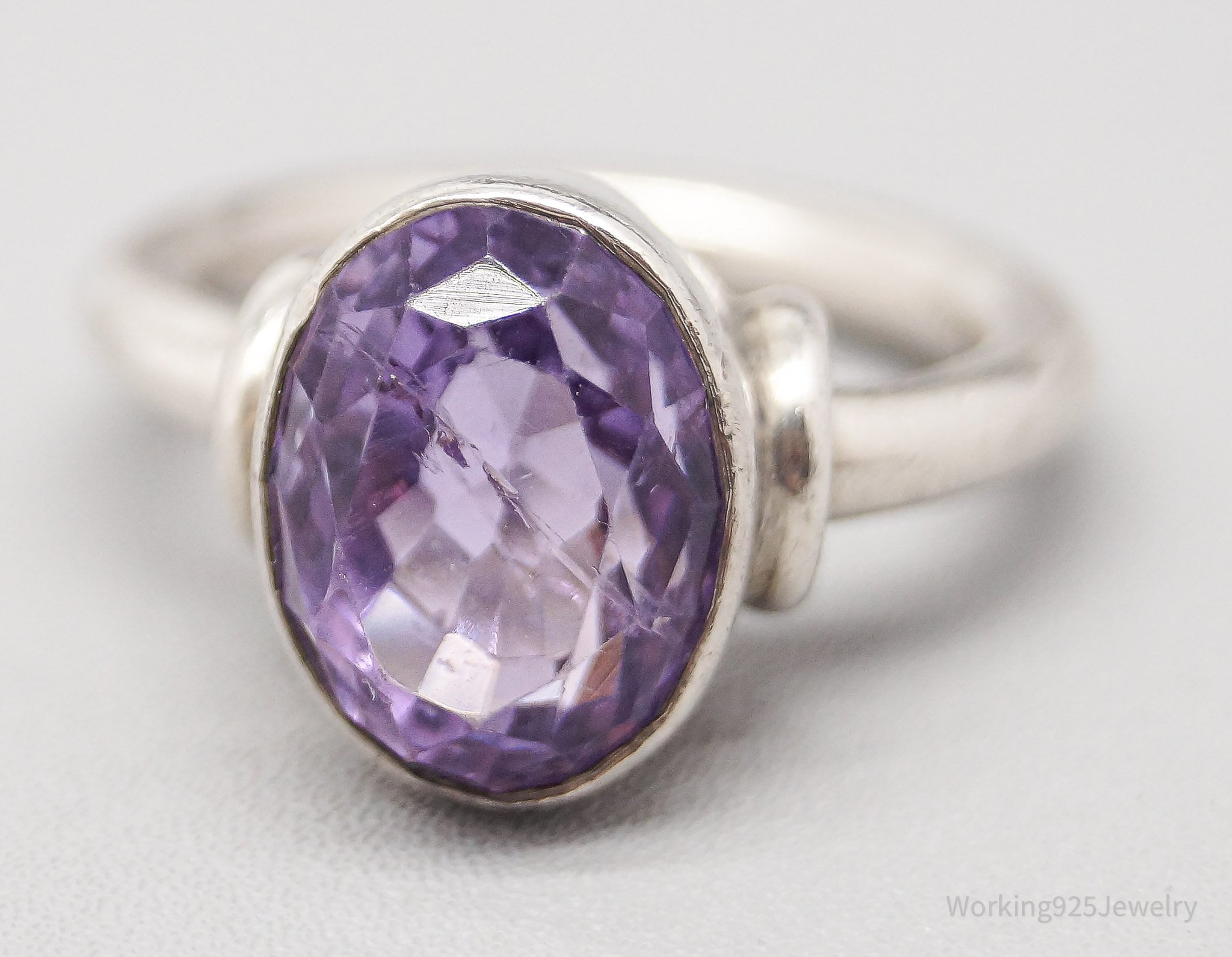 Vintage Amethyst Modernist Style Sterling Silver Ring - Size 6.5