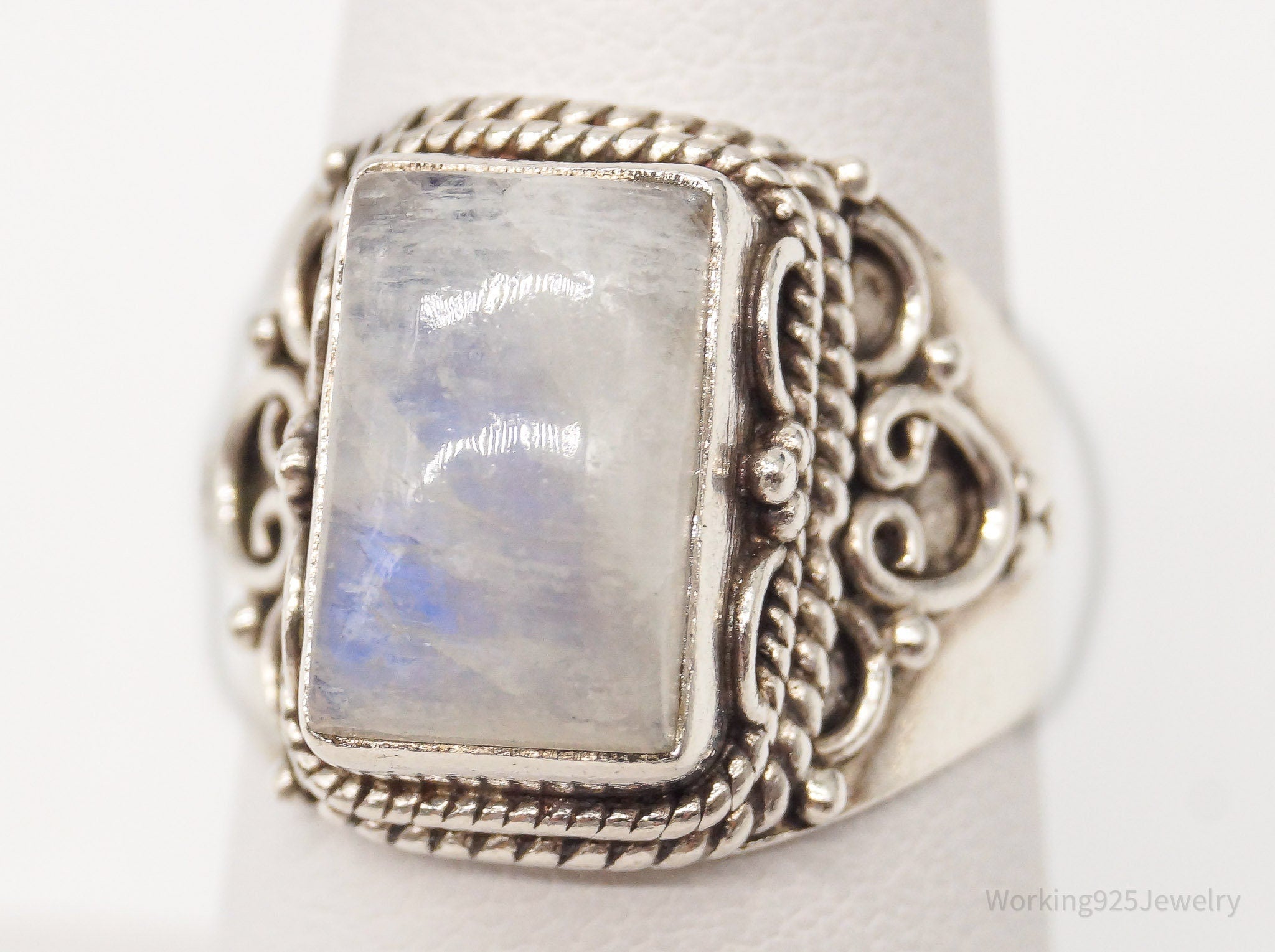 Vintage Moonstone Sterling Silver Ring - Size 7.5