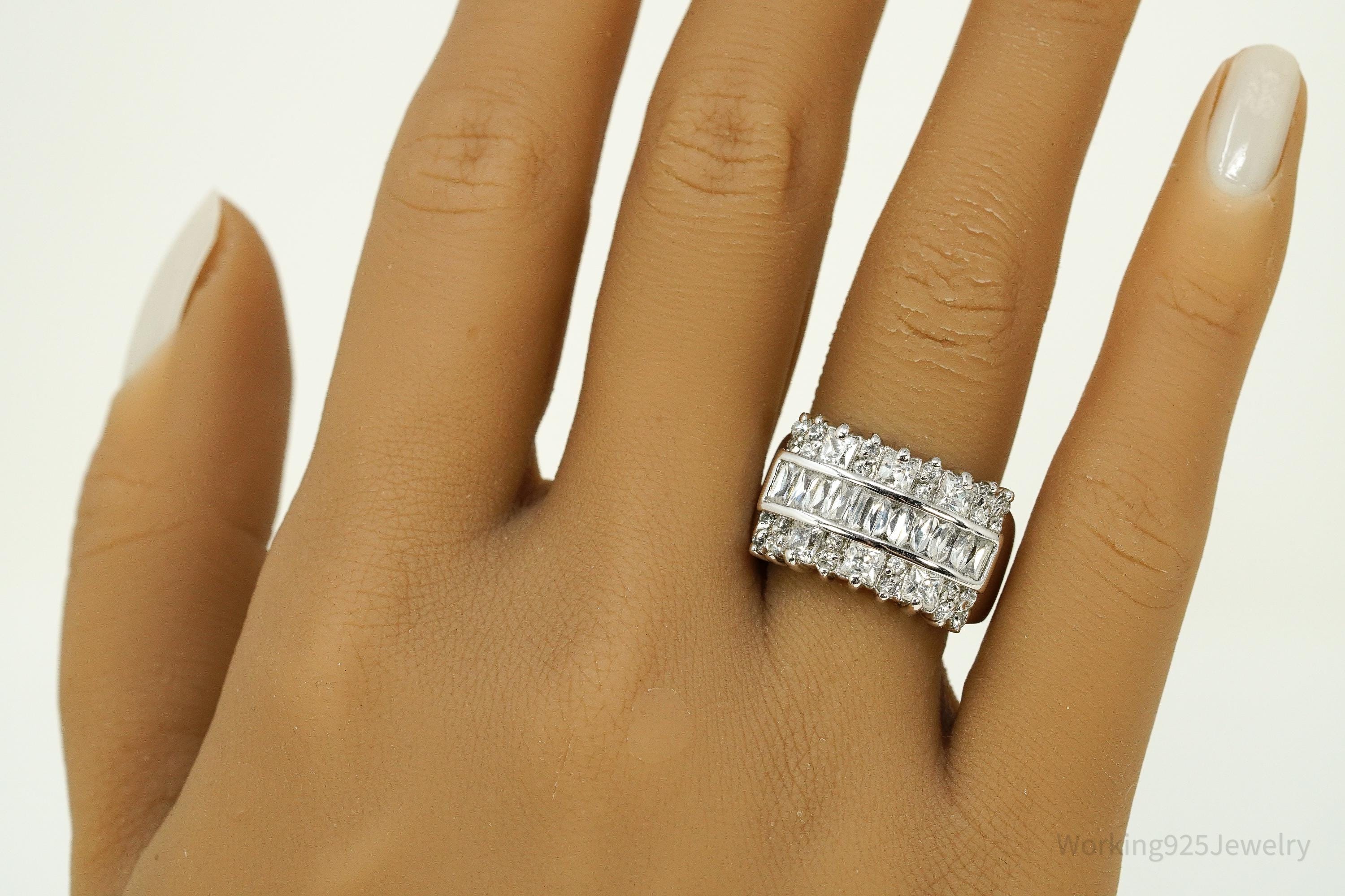 Vintage Cubic Zirconia Sterling Silver Ring - Size 7.25