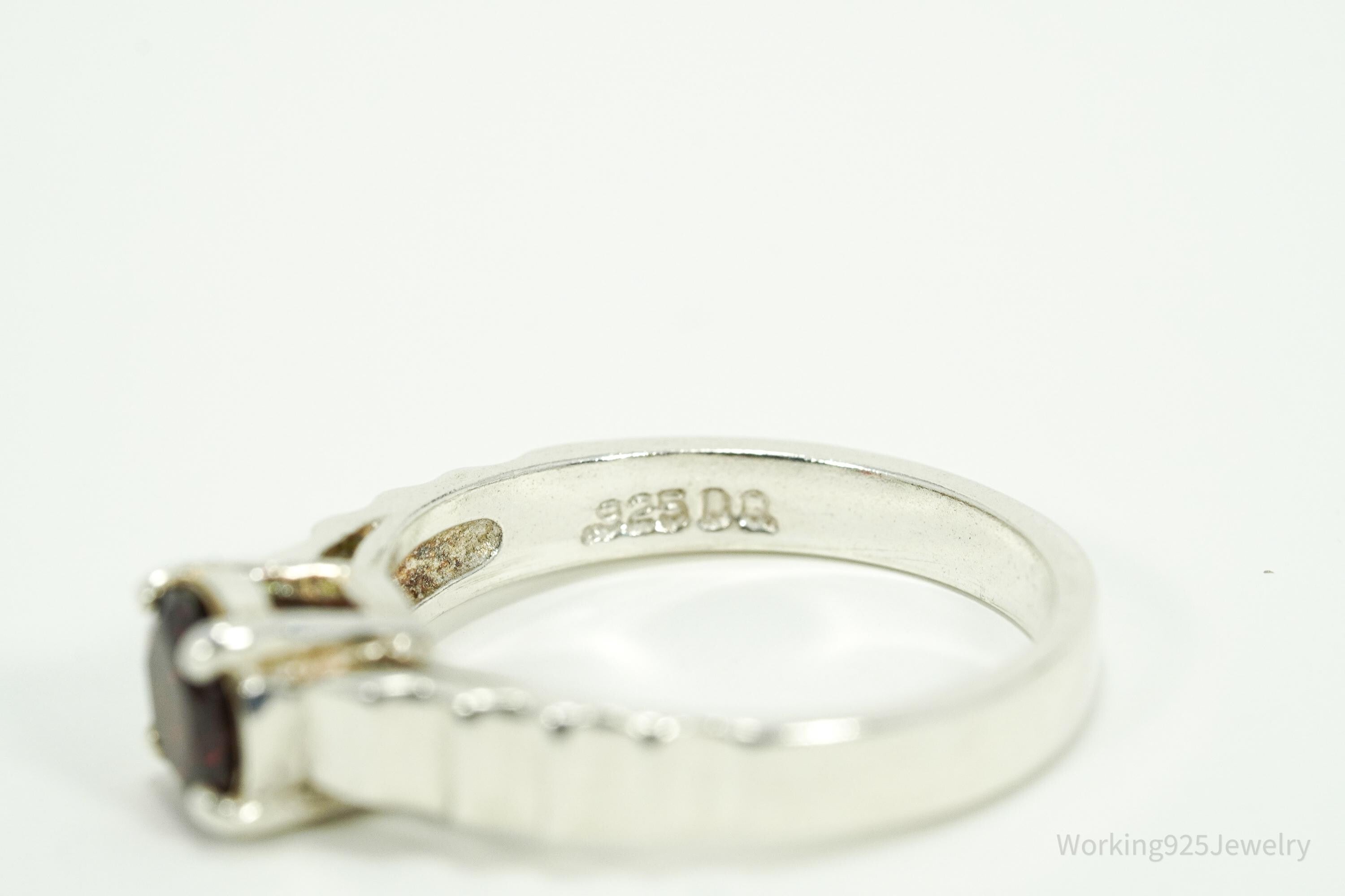 Vintage Garnet Sterling Silver Ring - Size 7.25