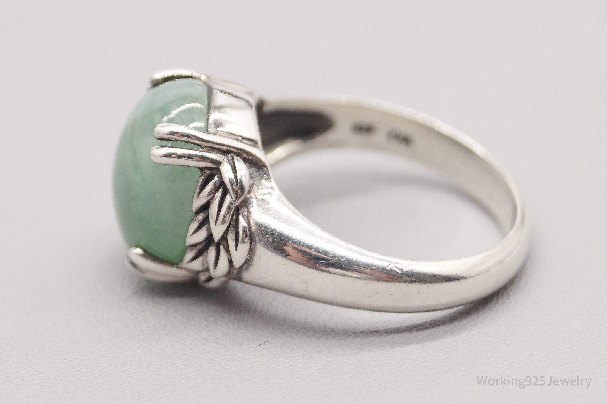 Vintage CNA Green Jade Sterling Silver Ring - Size 6