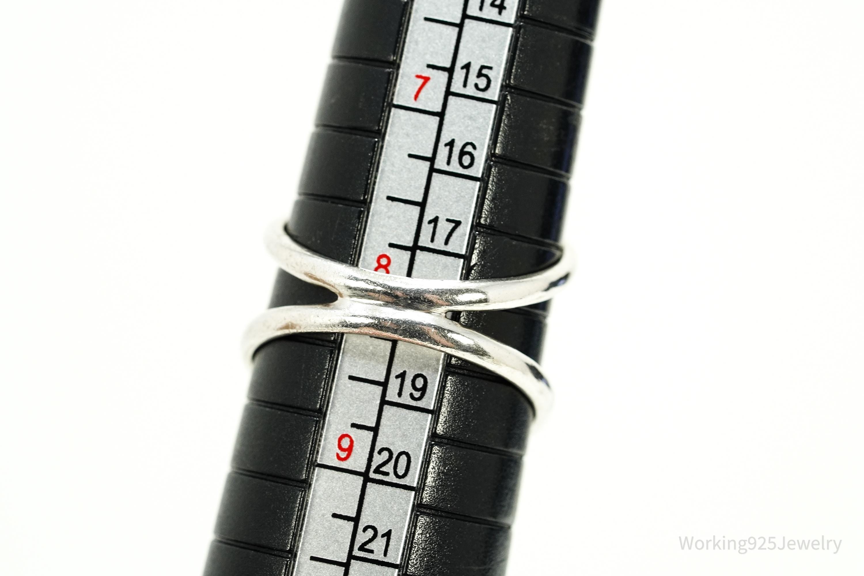 Vintage Knot Design Sterling Silver Ring - Size 8.25