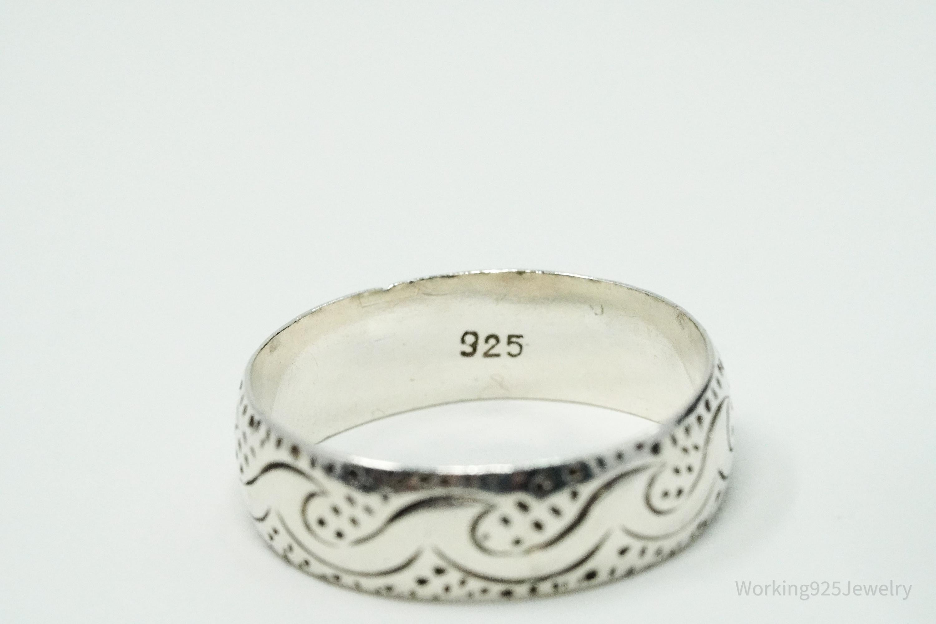 Vintage Waves Design Sterling Silver Band Ring - Size 8.25