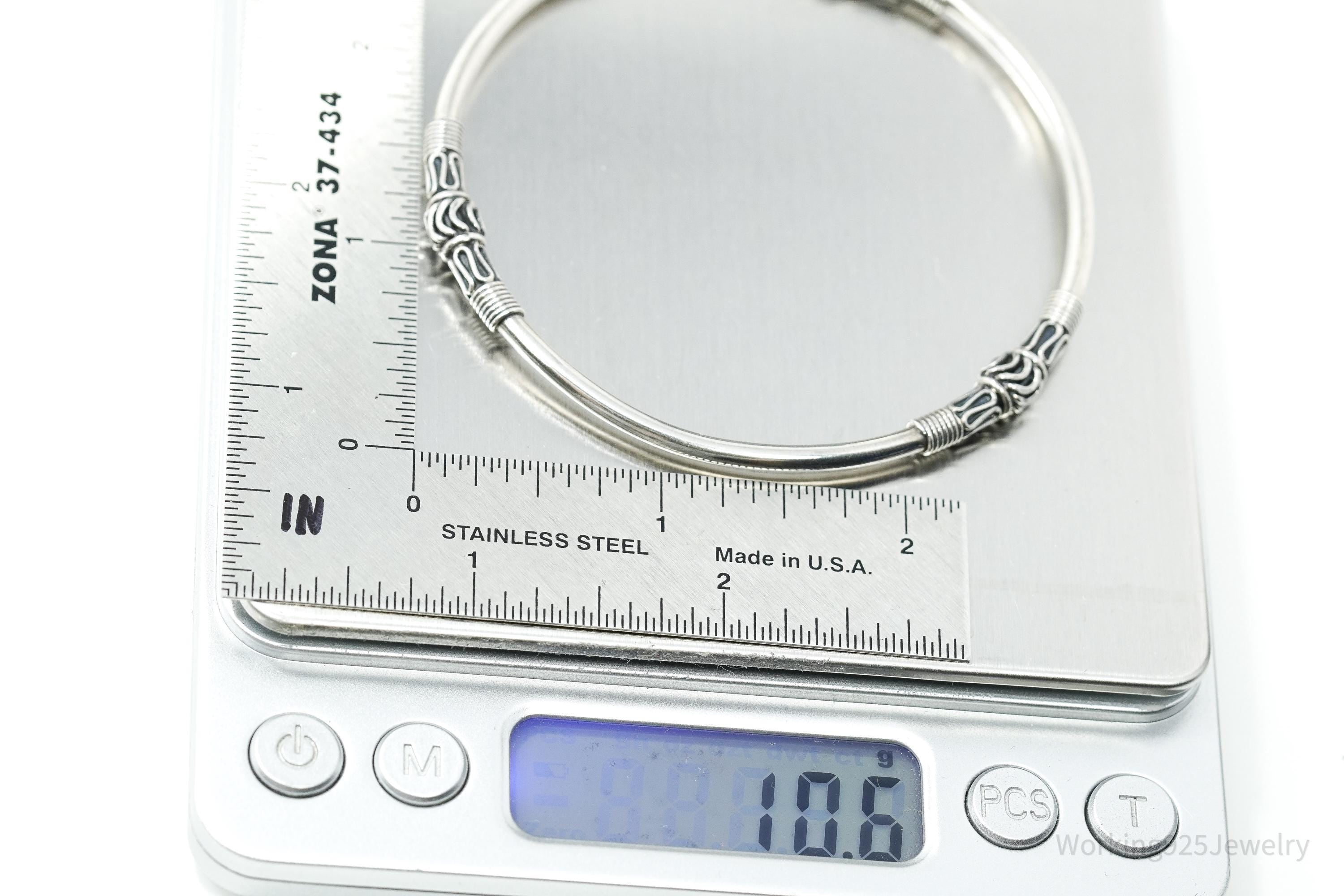 Vintage Designer BA Suarti Sterling Silver Bangle Bracelet 7 7/8"