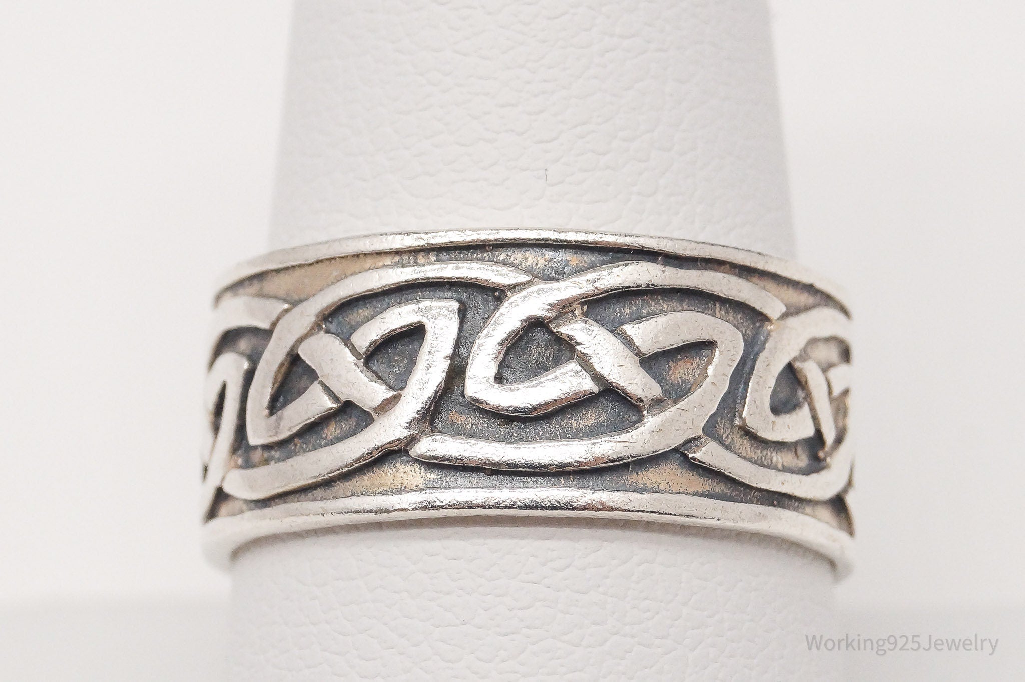 Vintage Celtic Knot Design Sterling Silver Band Ring - Size 9.25