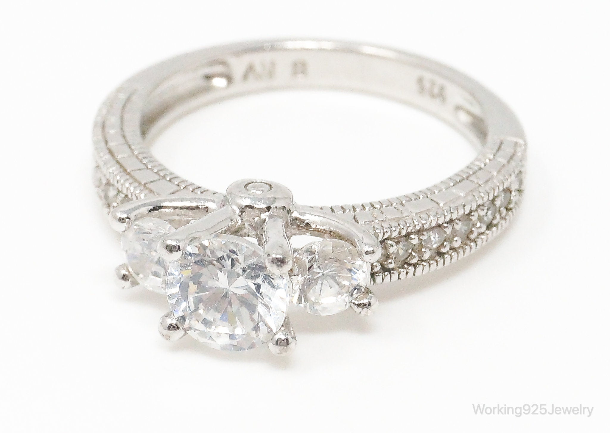 Vintage Cubic Zirconia Sterling Silver Ring - Size 8