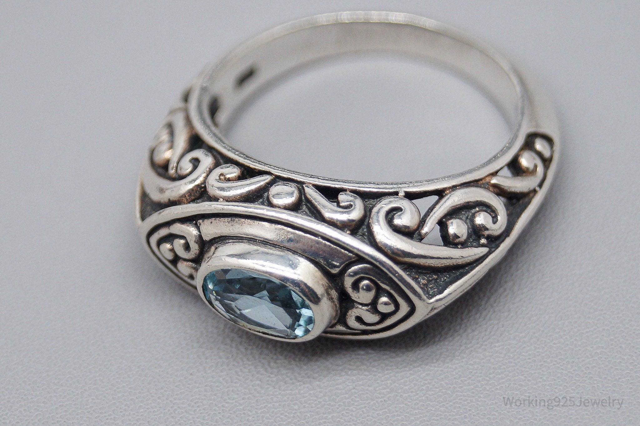 Vintage Blue Topaz Sterling Silver Ring - Size 7.75