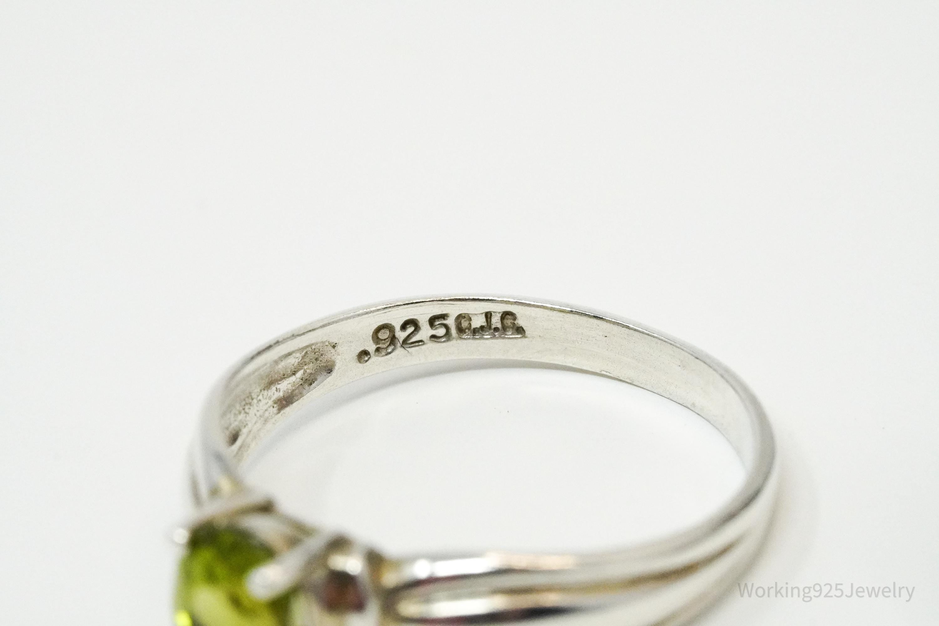 Vintage Green Peridot Sterling Silver Ring - Size 9.5