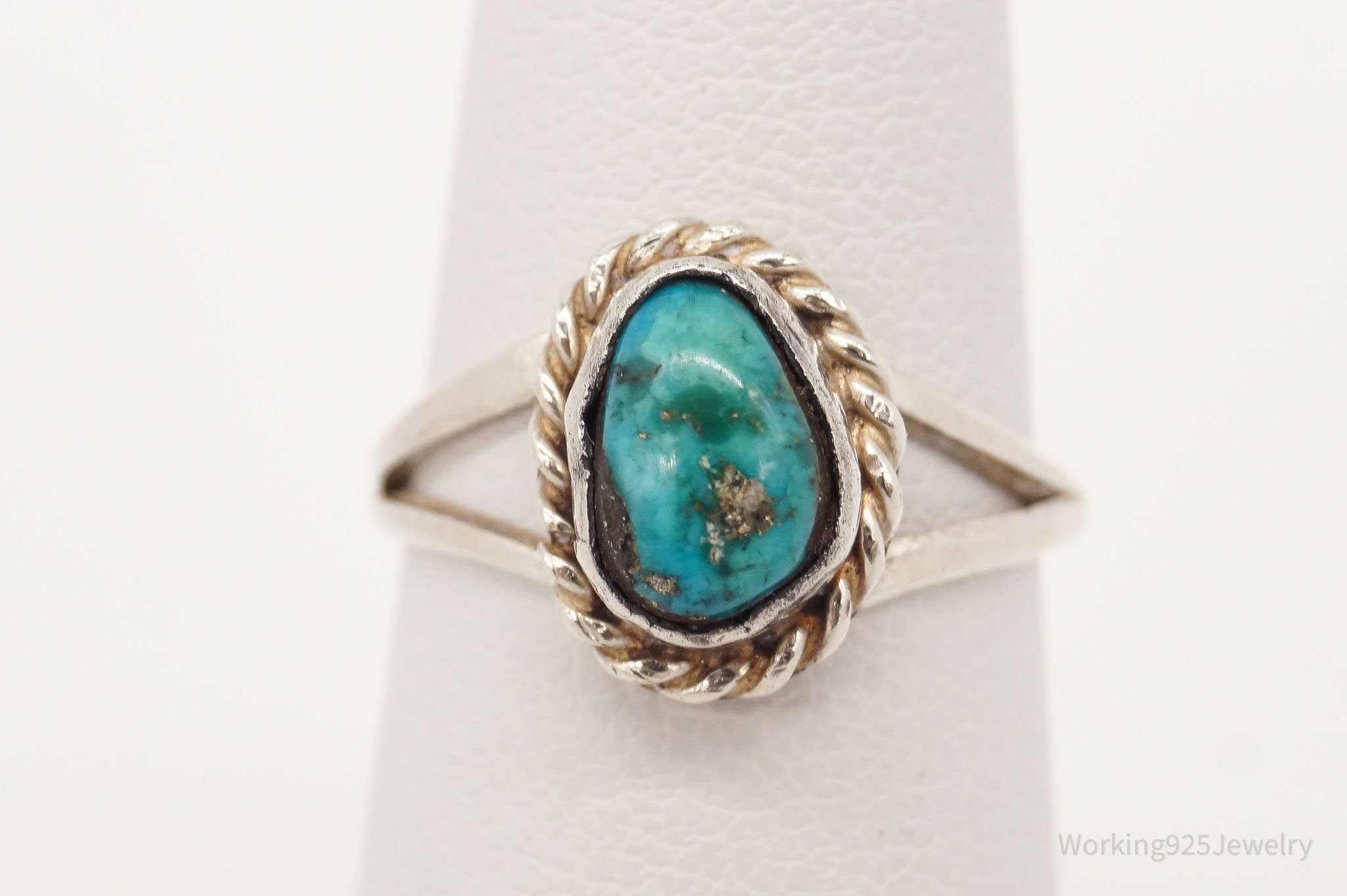 Vintage Native American Handmade Turquoise Unsigned Silver Ring Size 4.75