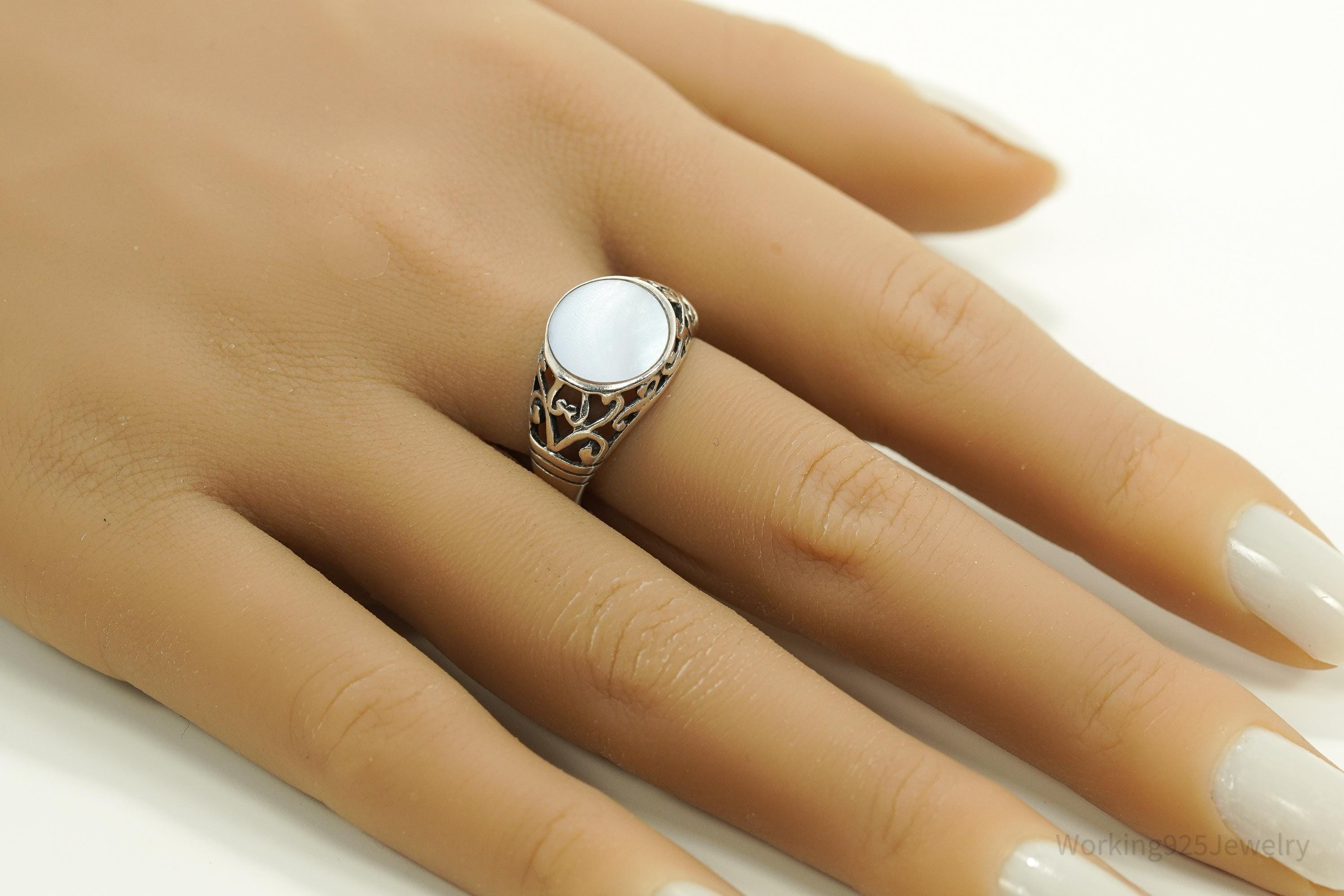 Vintage Blue Mother Of Pearl Sterling Silver Ring - Size 8.25