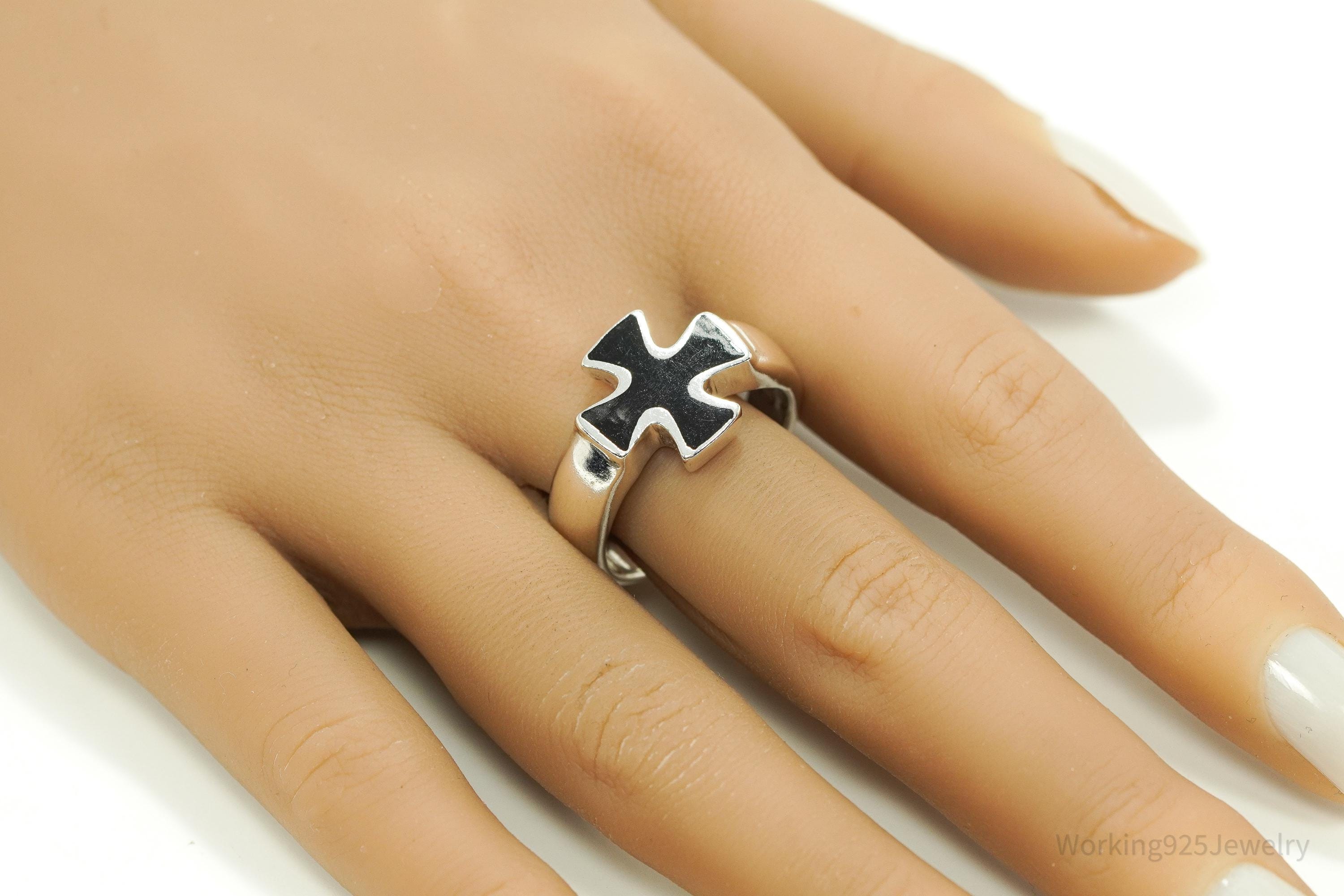 Vintage Black Inlay Iron Cross Sterling Silver Band Ring - Size 11.75